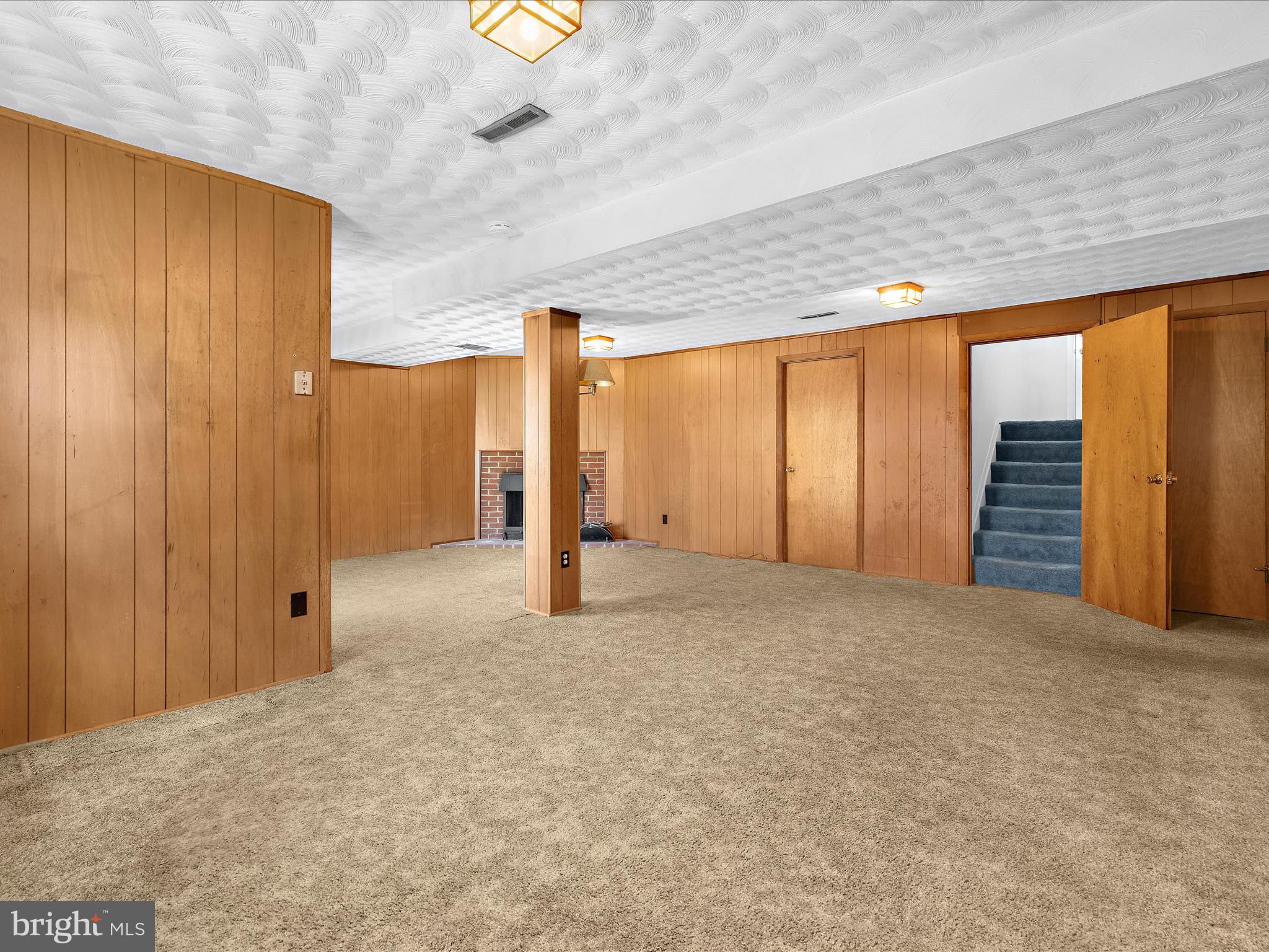 KENSINGTON - Residential