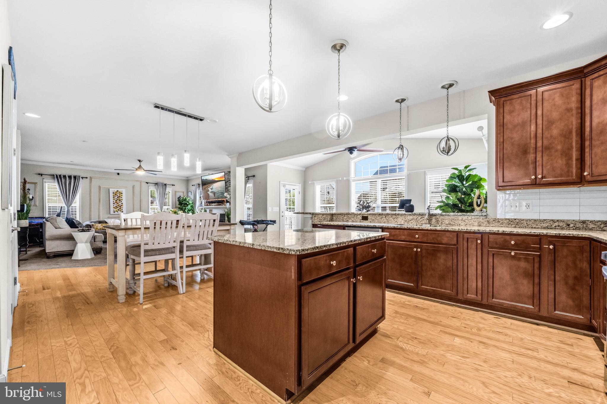 NORTH BROOK - Residential