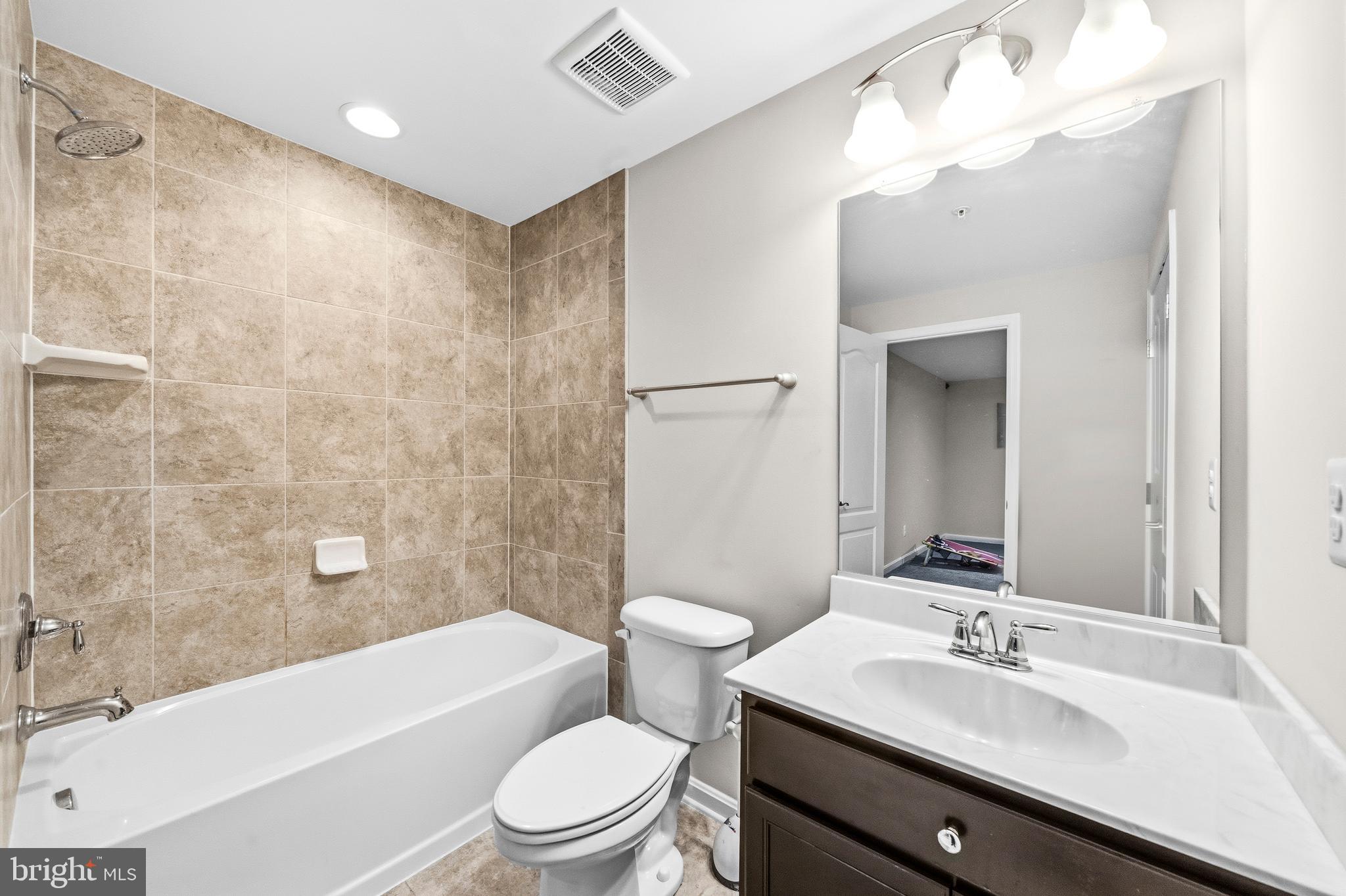 NORTH BROOK - Residential