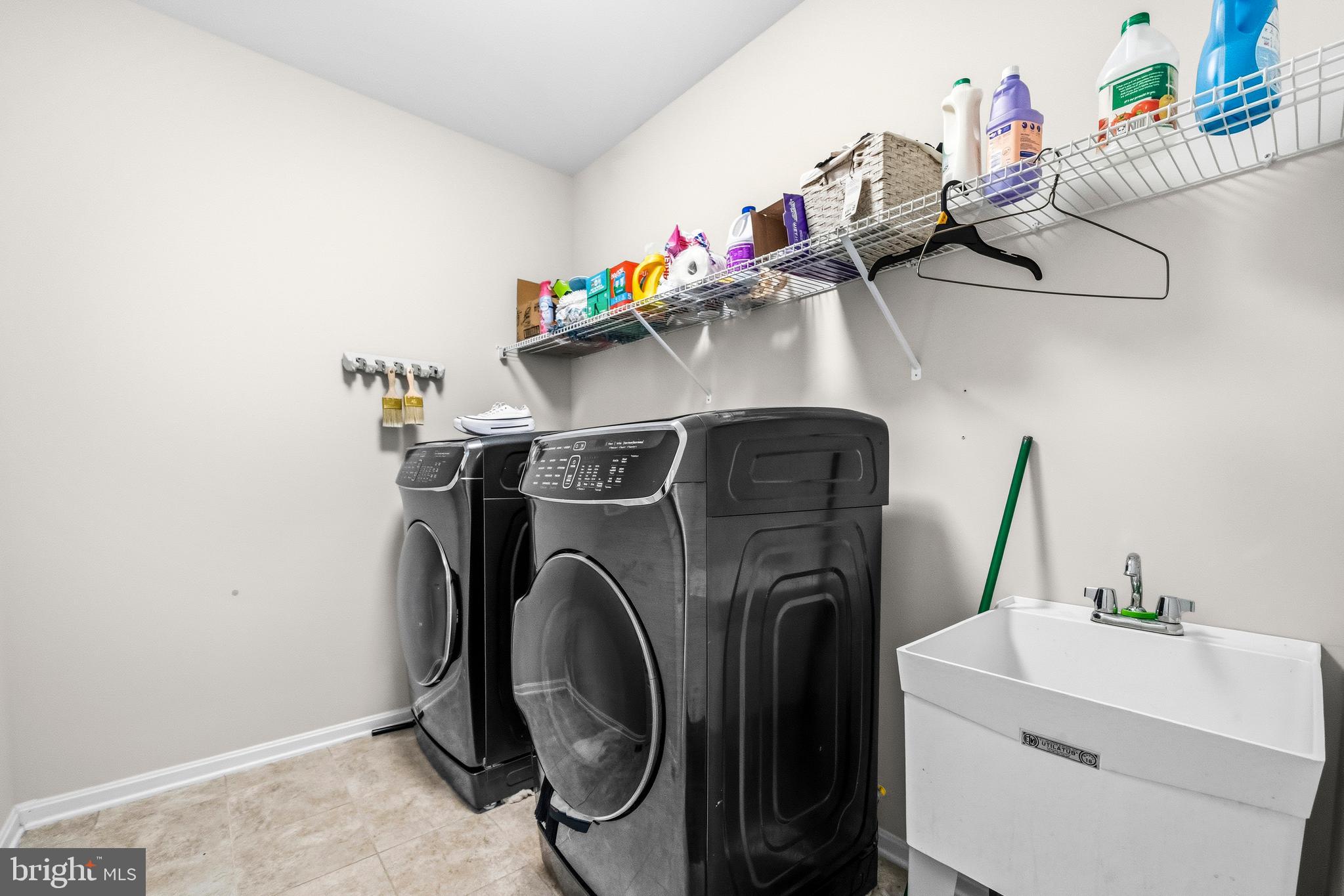 NORTH BROOK - Residential