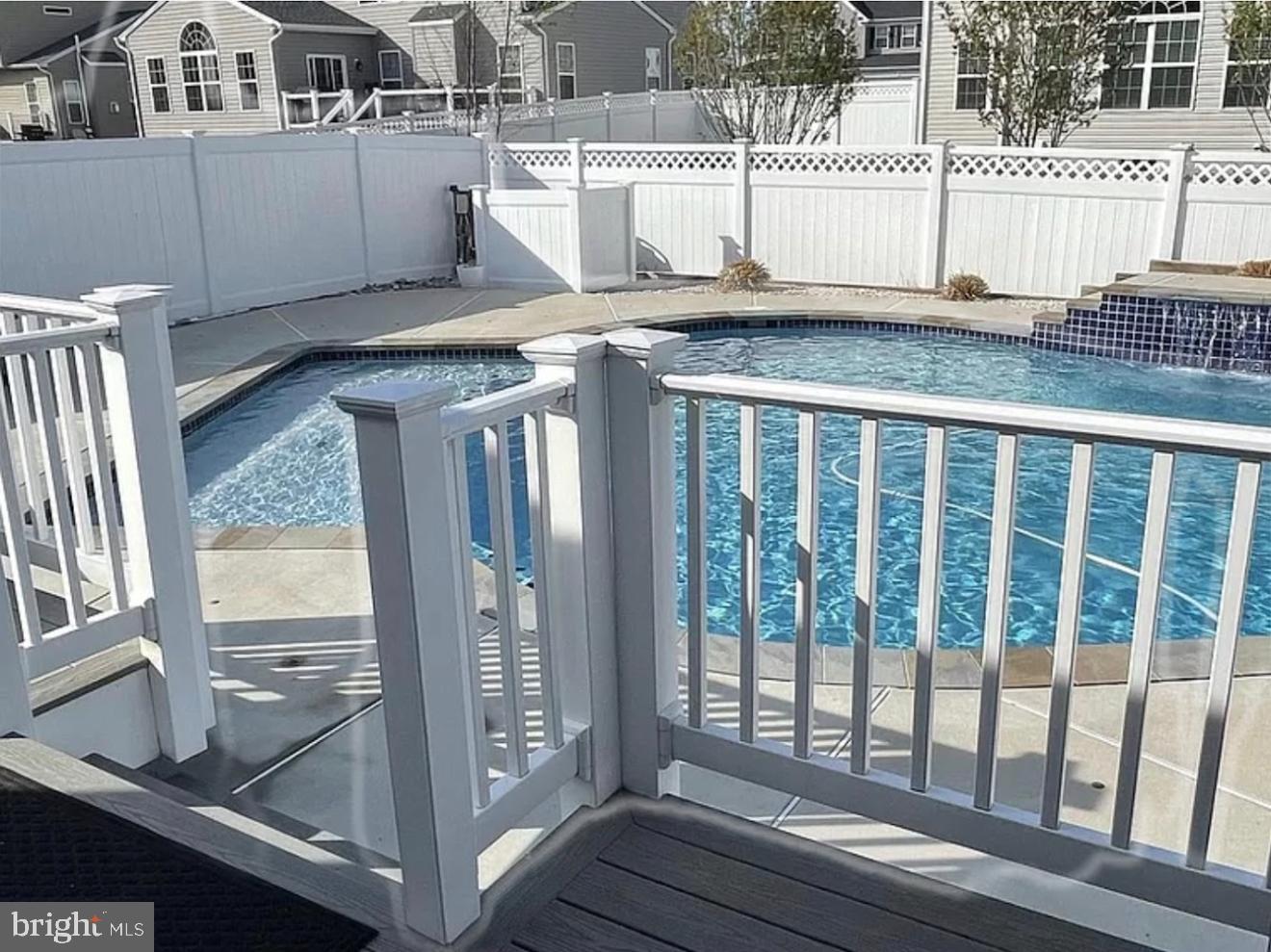 NORTH BROOK - Residential