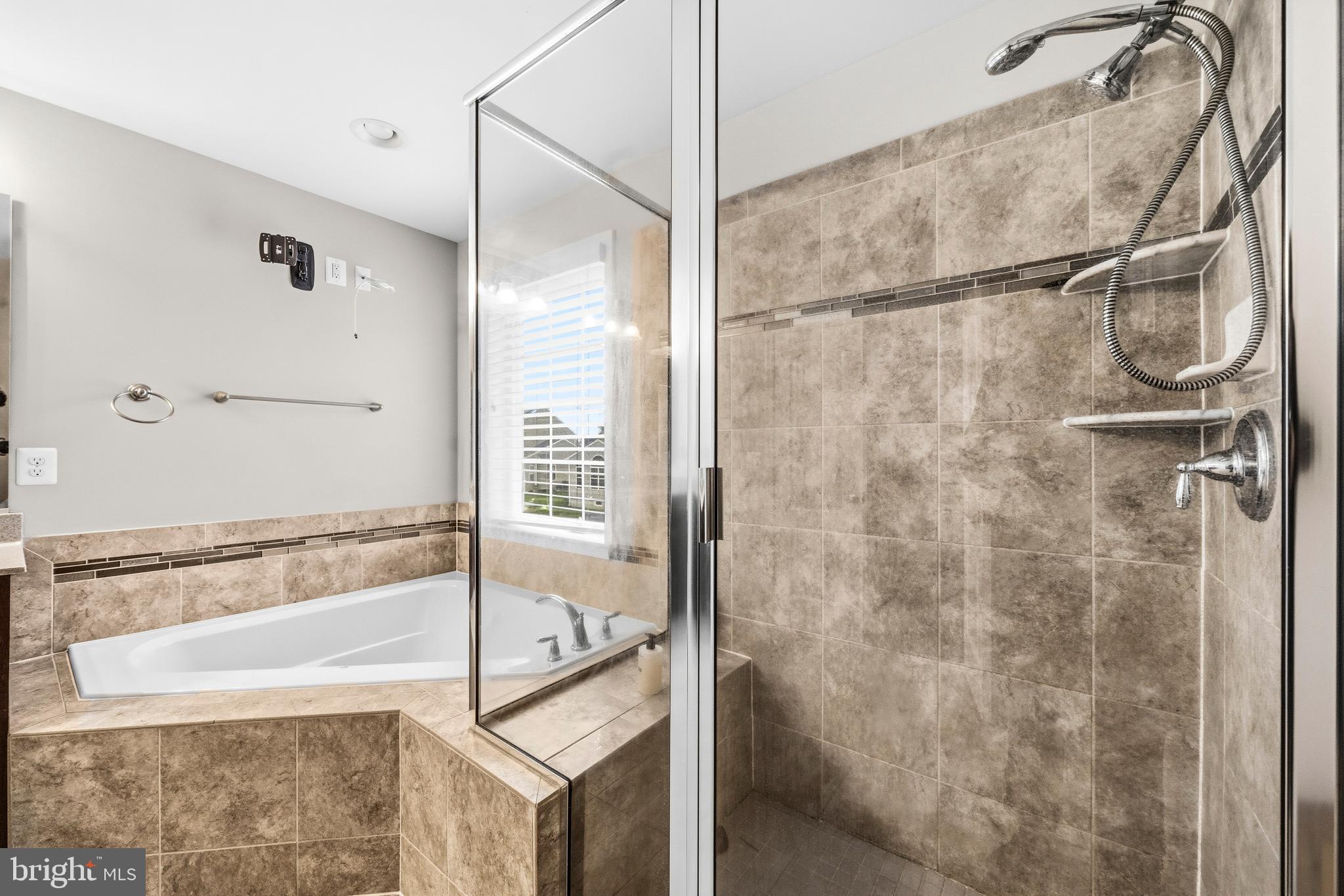 NORTH BROOK - Residential