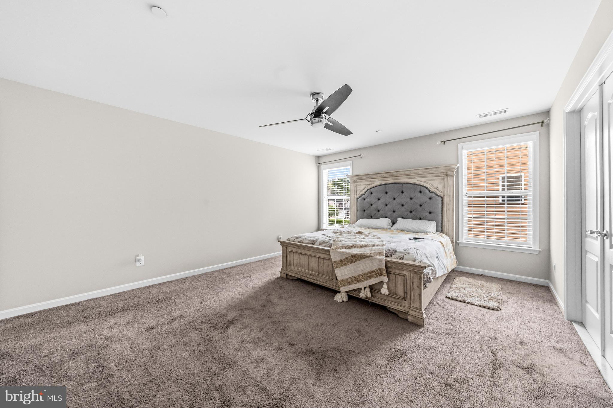 NORTH BROOK - Residential