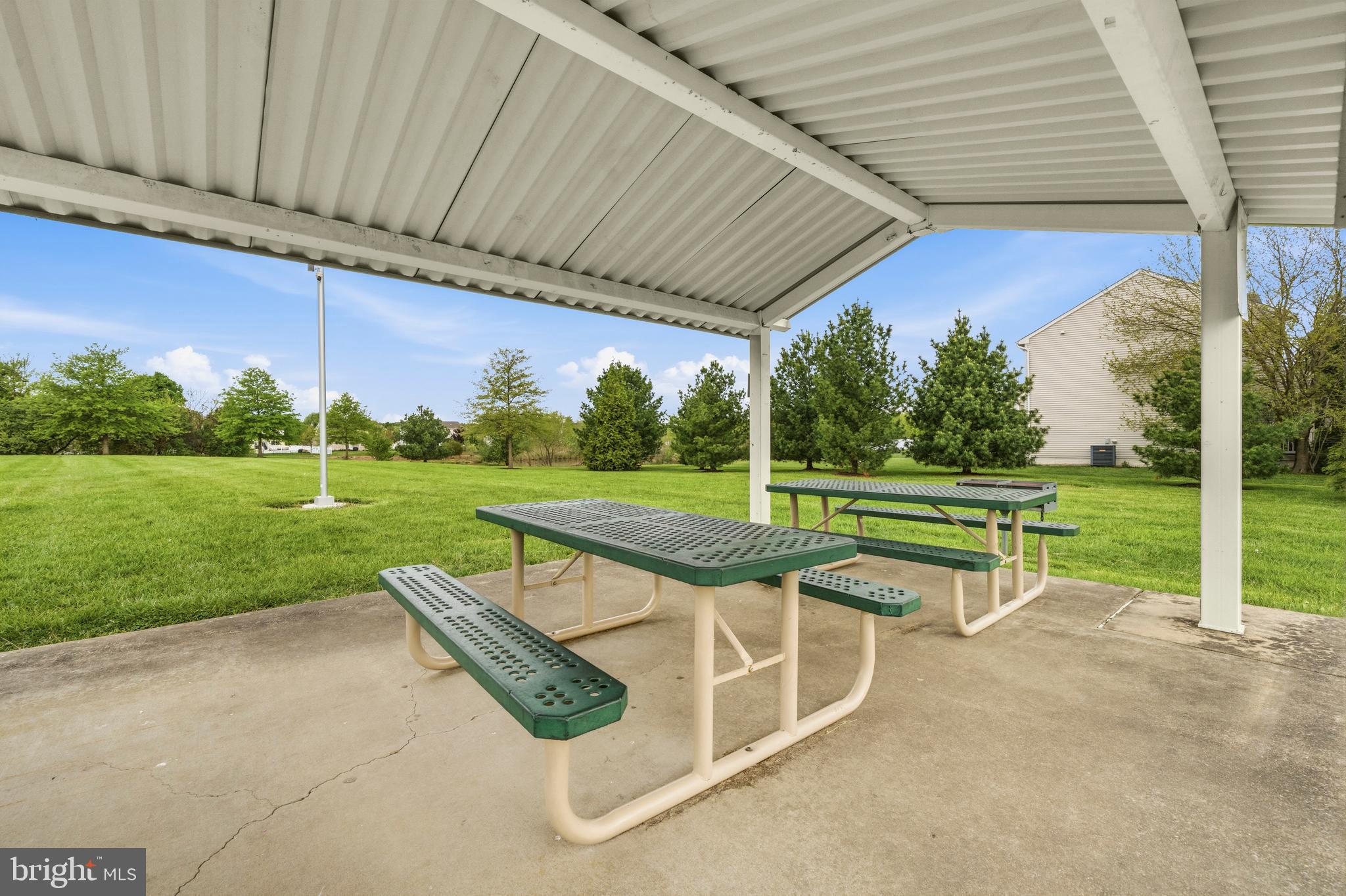 NORTH BROOK - Residential