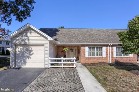 25 GARLAND COURT CARLISLE PA 17013