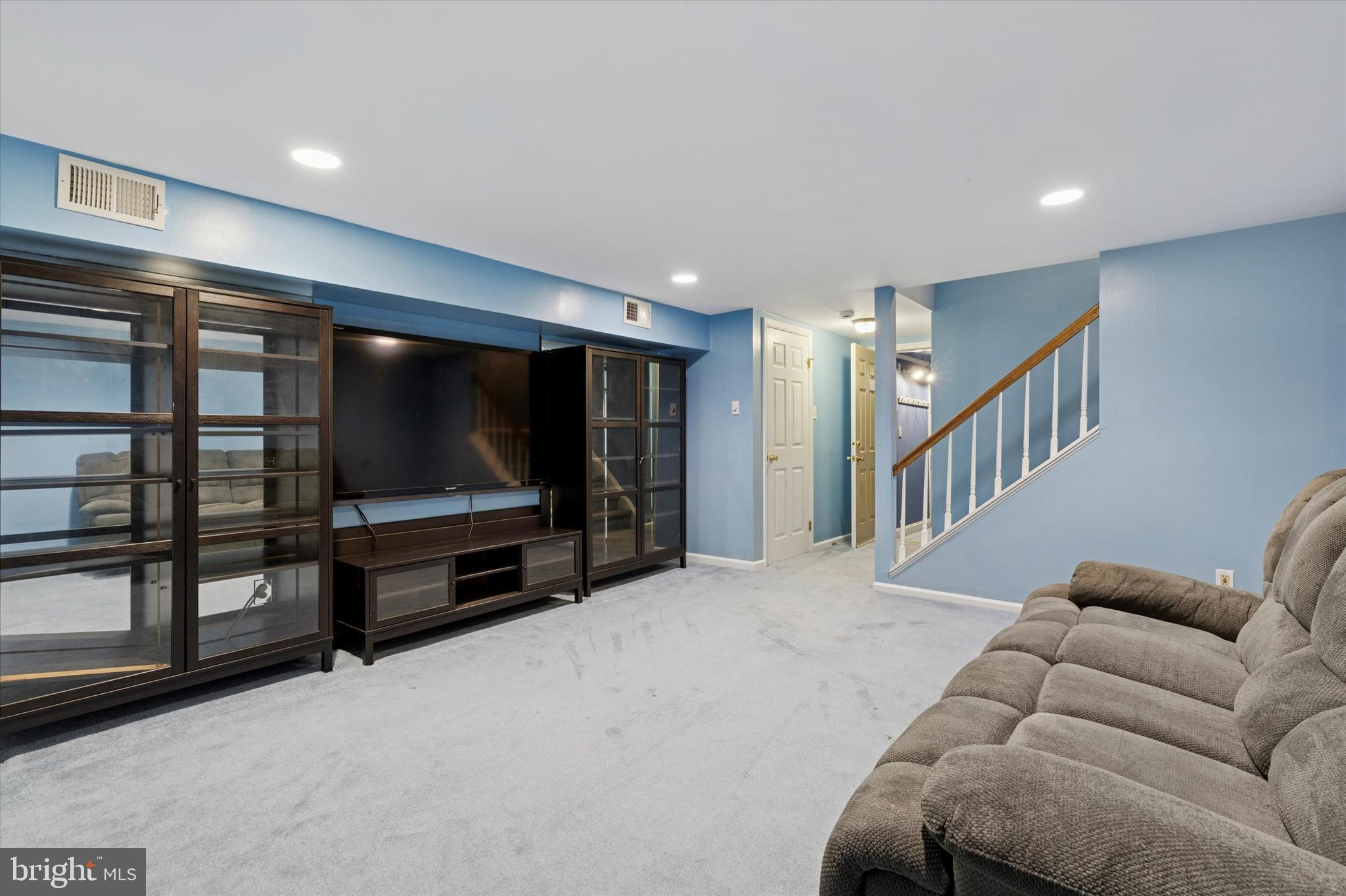 WILLISTOWN WOODS - Residential