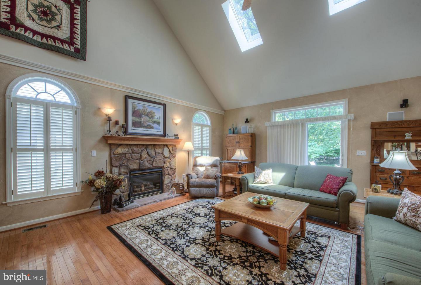 KELLYS LANDING - Residential