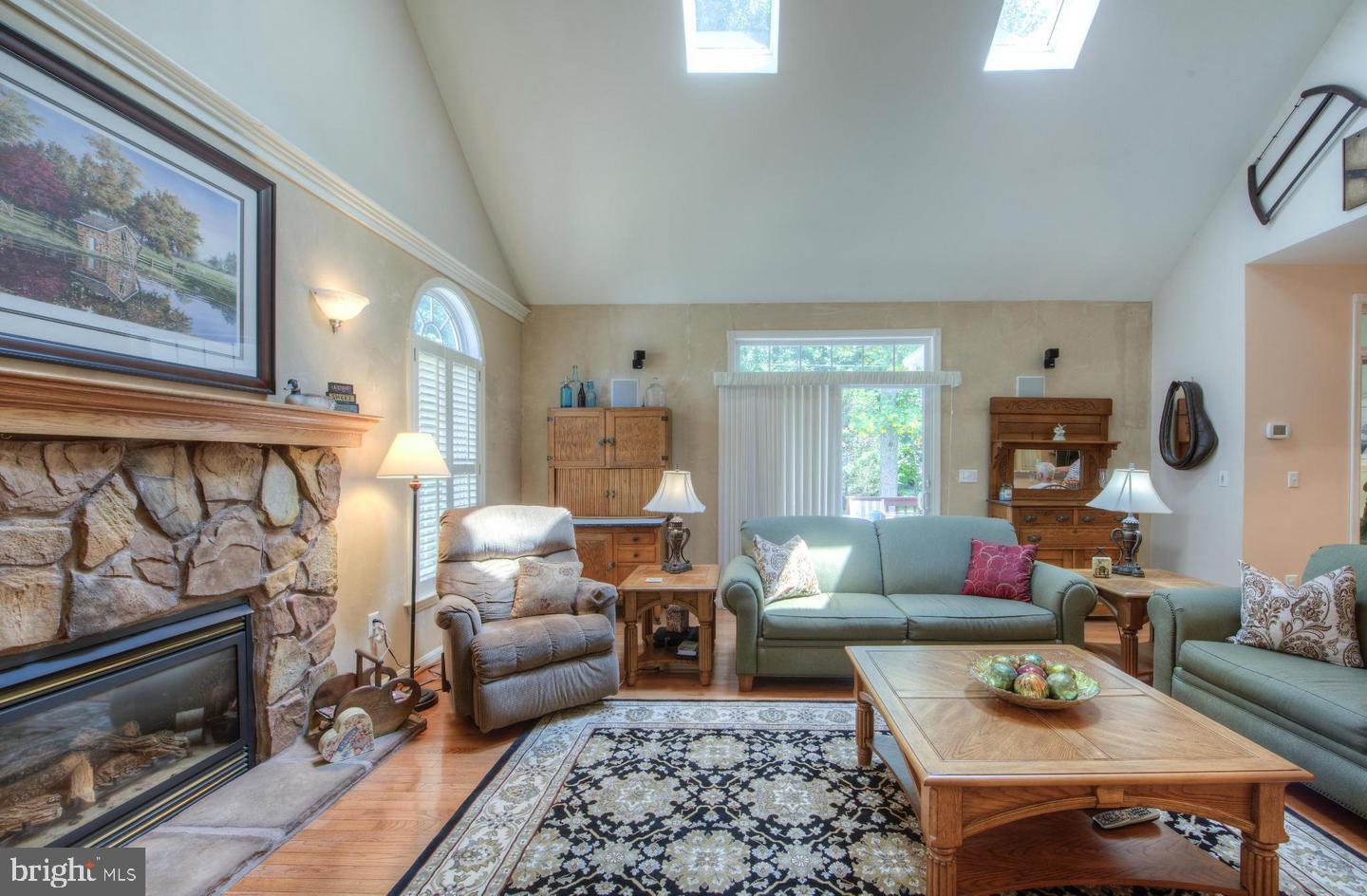 KELLYS LANDING - Residential