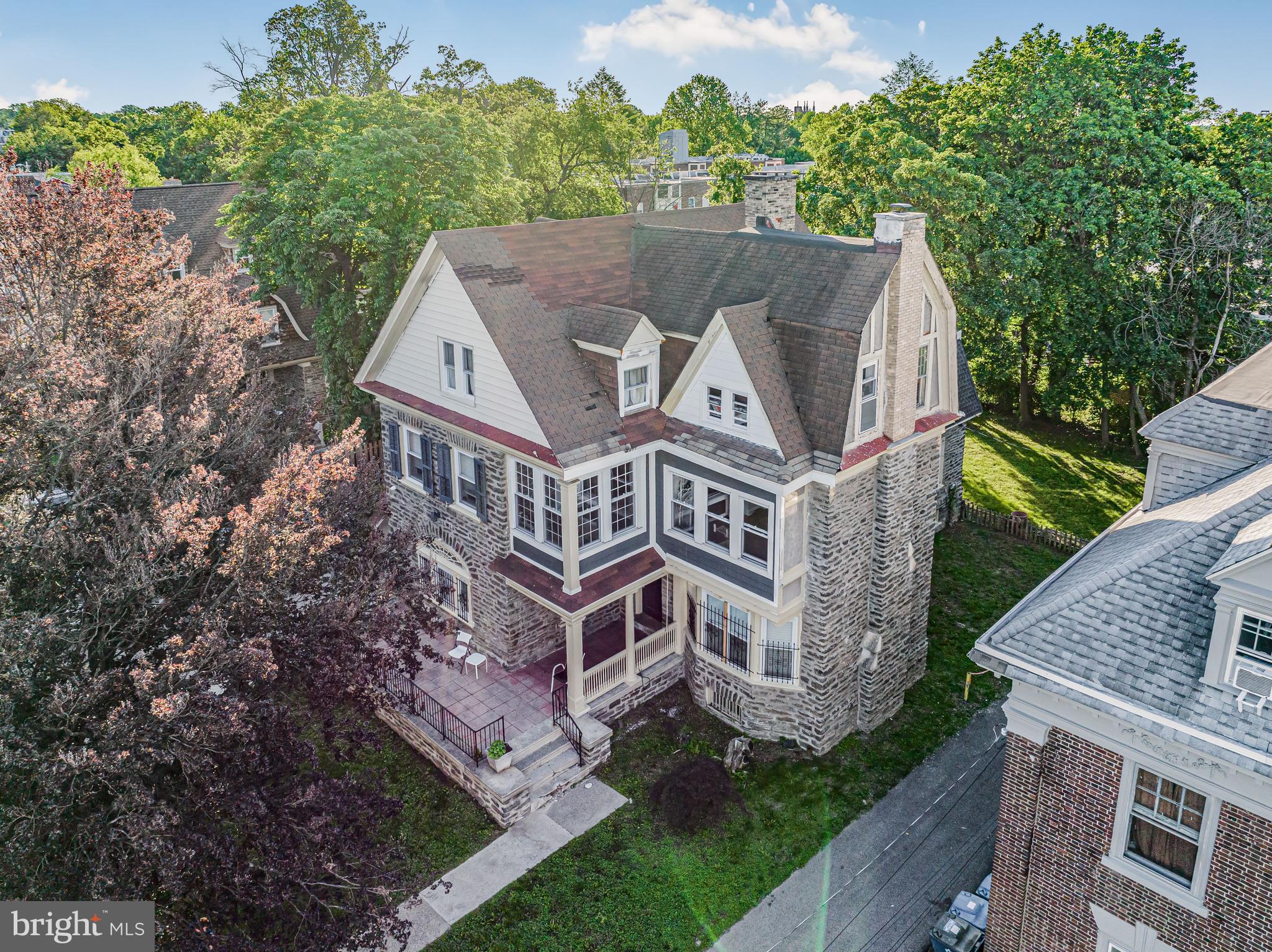 GERMANTOWN - Commercial Sale