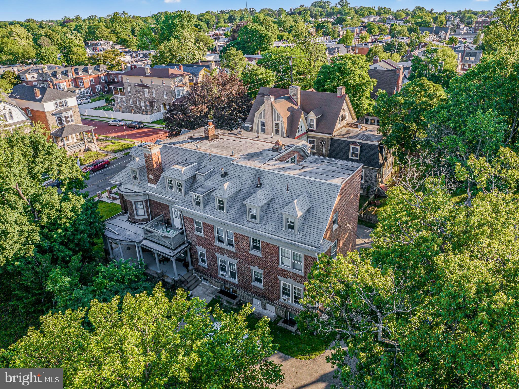 GERMANTOWN - Commercial Sale