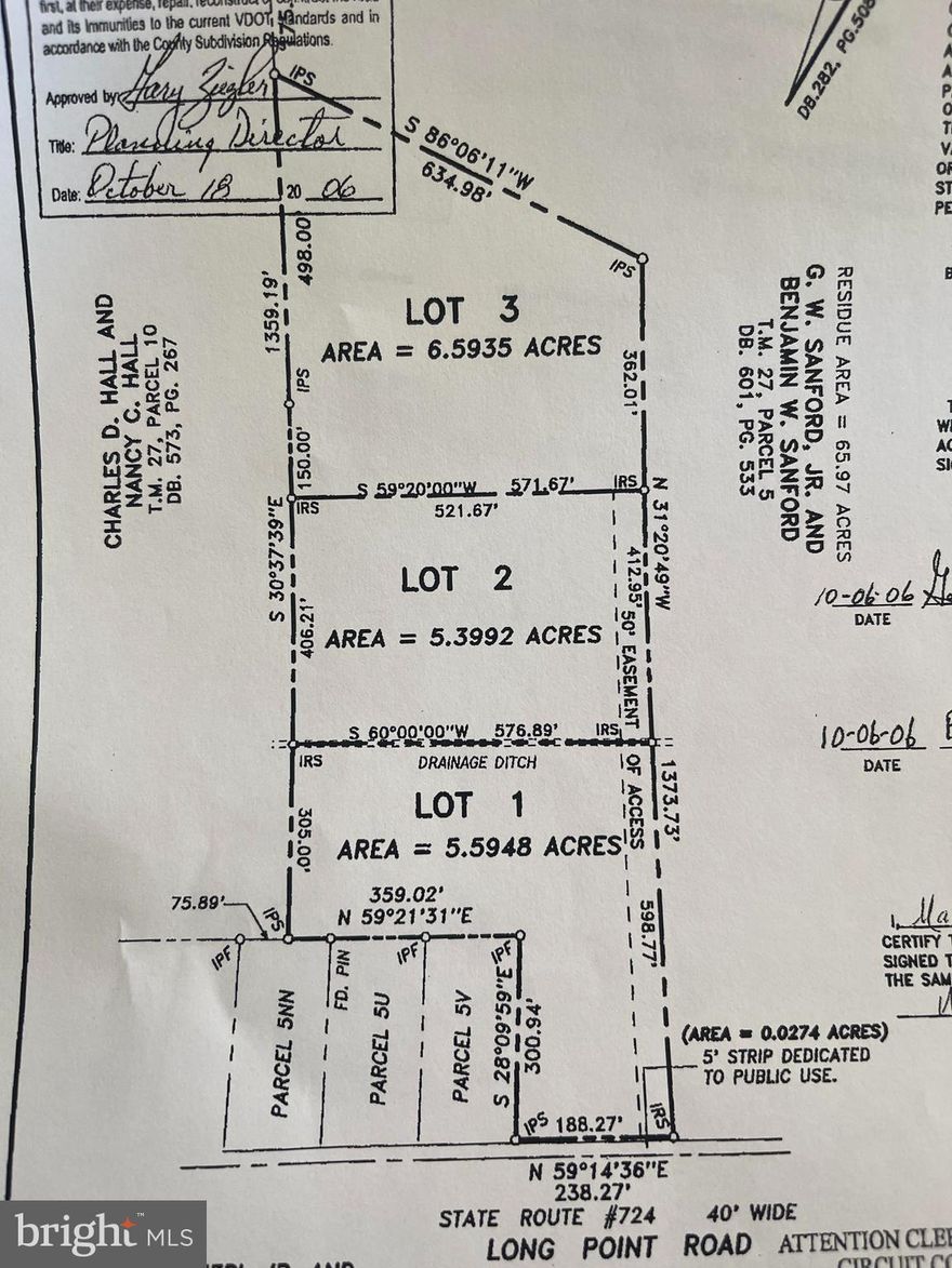 Land for sale in Coles Point, close to the Potomac river, Marinas, and Restaurants. 5.59 Wooded acres in a private location. Connecting lots also available with easement.