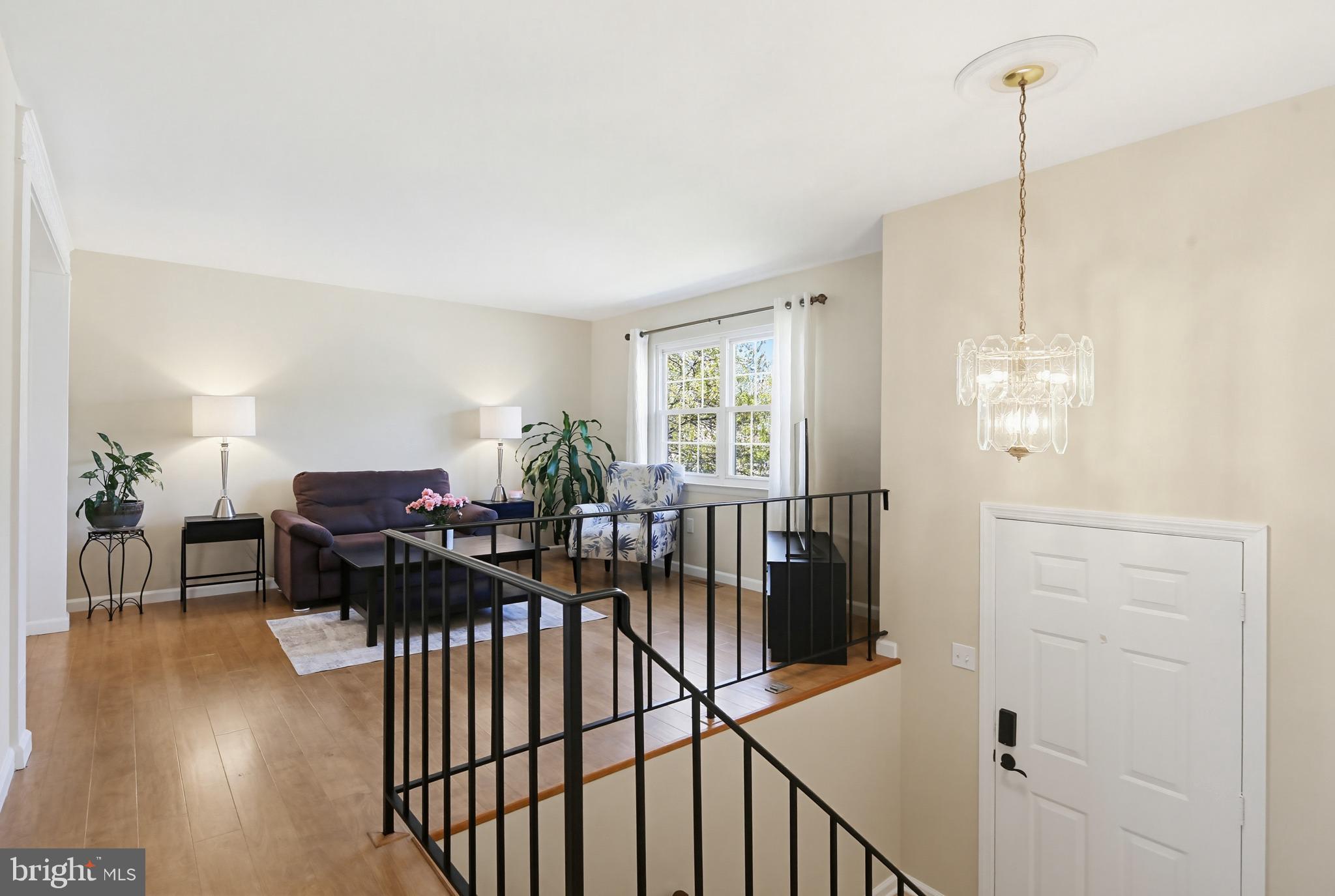 8640 SEDLEY COURT