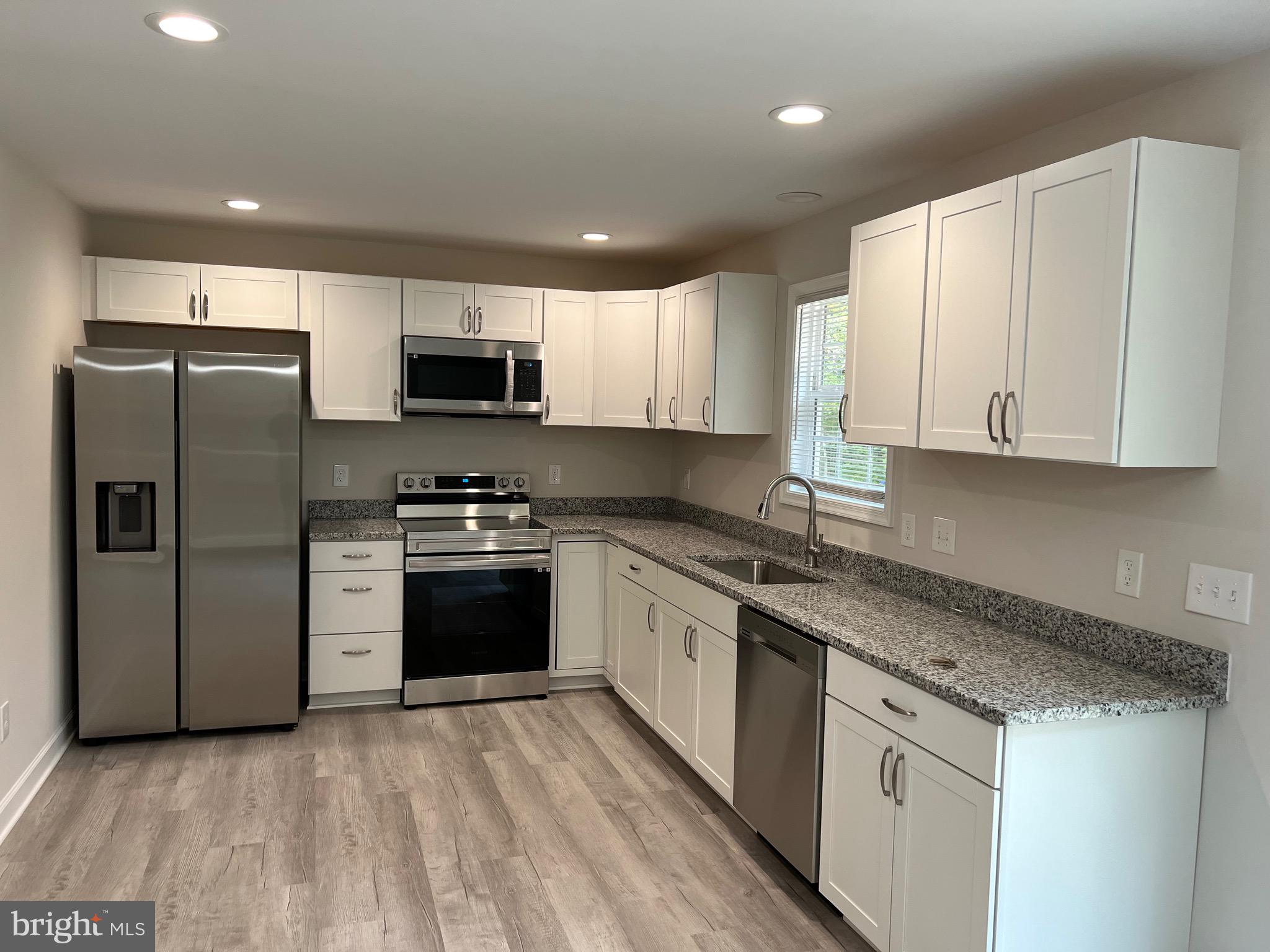 GLEBE HARBOR - Residential