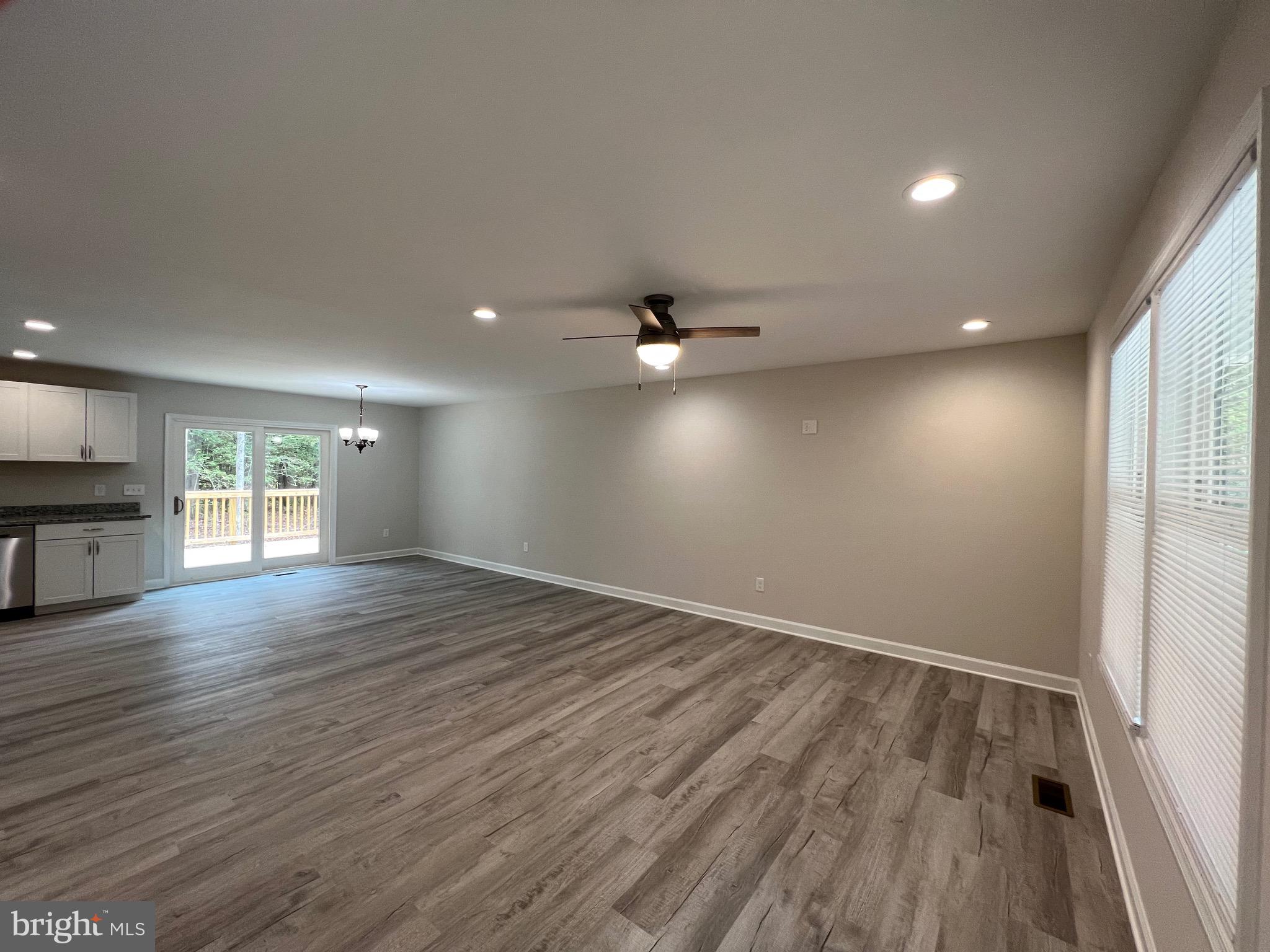 GLEBE HARBOR - Residential