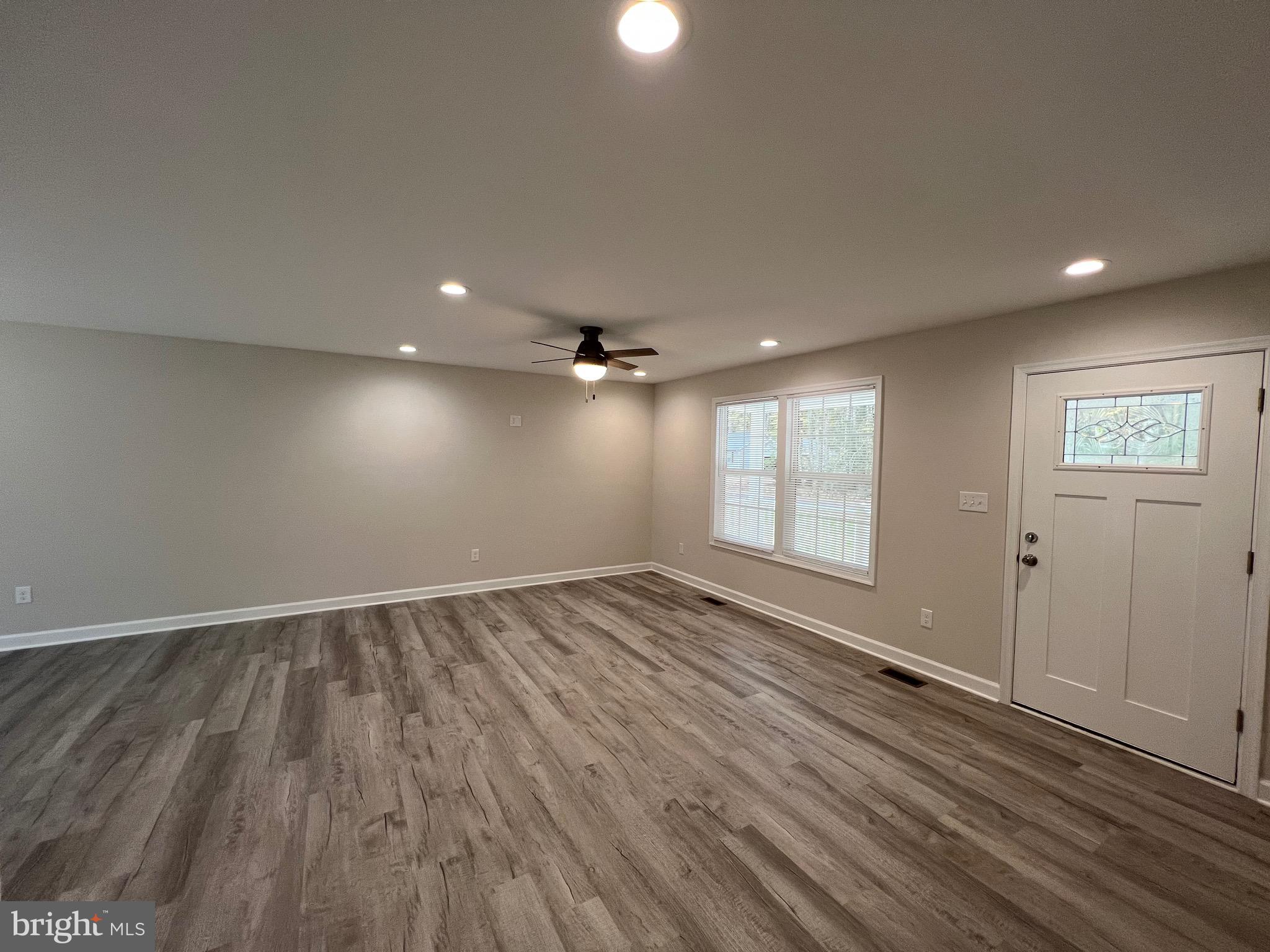 GLEBE HARBOR - Residential