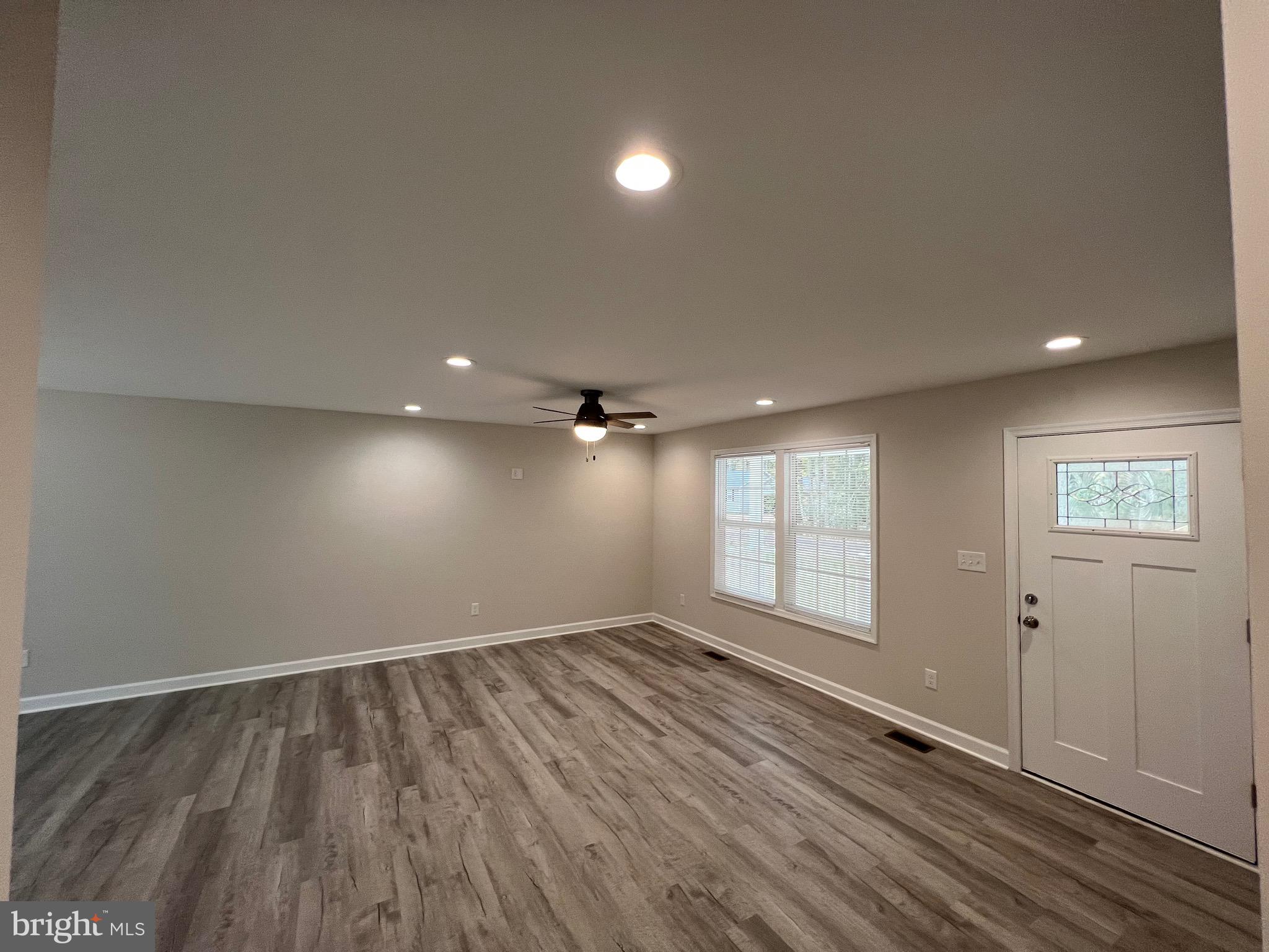 GLEBE HARBOR - Residential