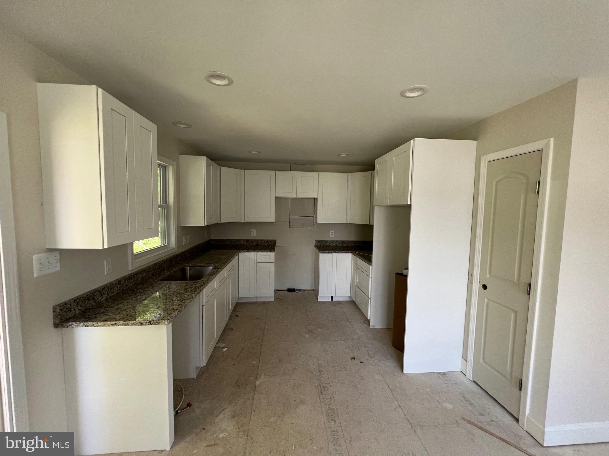 GLEBE HARBOR - Residential