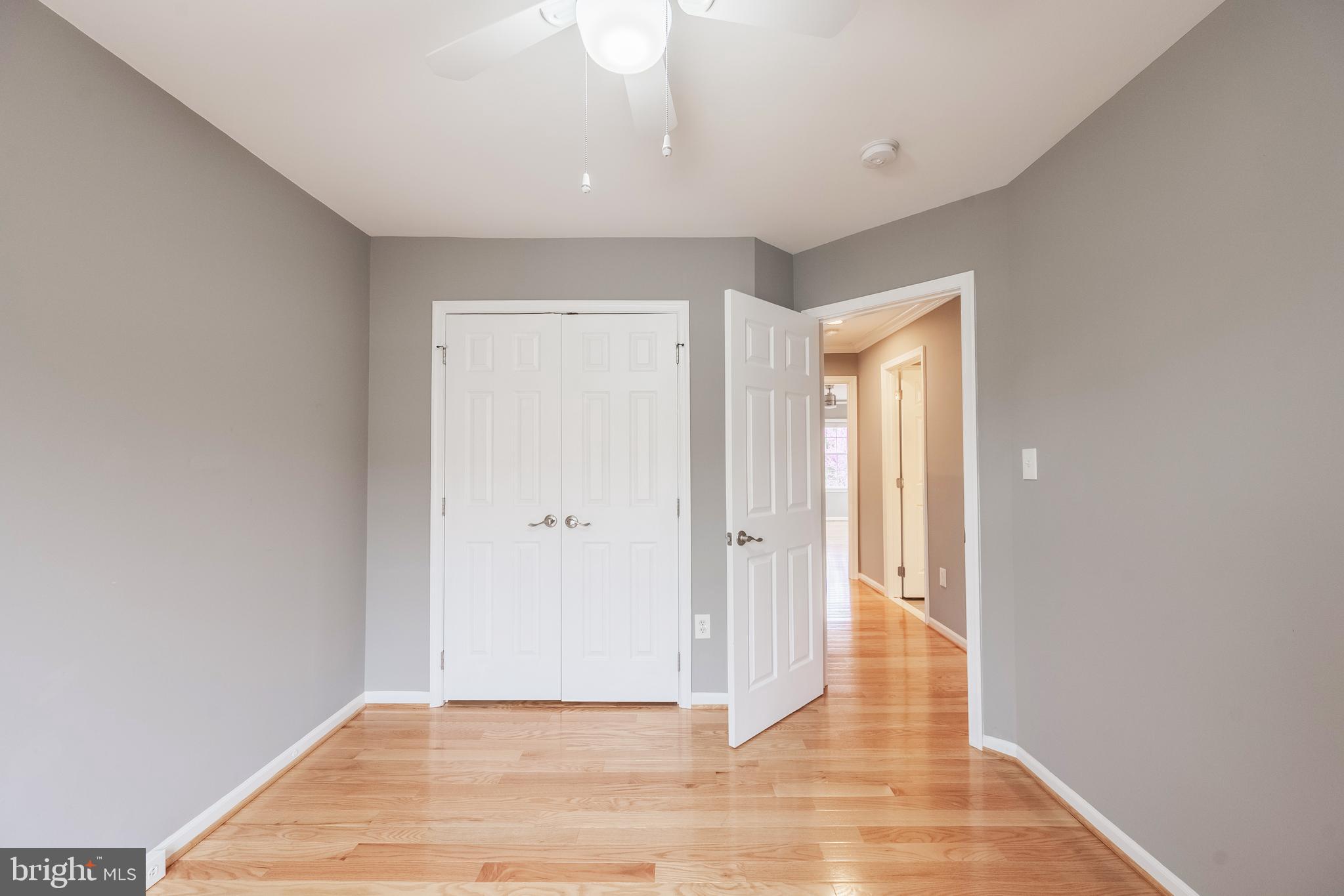 CENTRE VILLAGE - Residential Lease