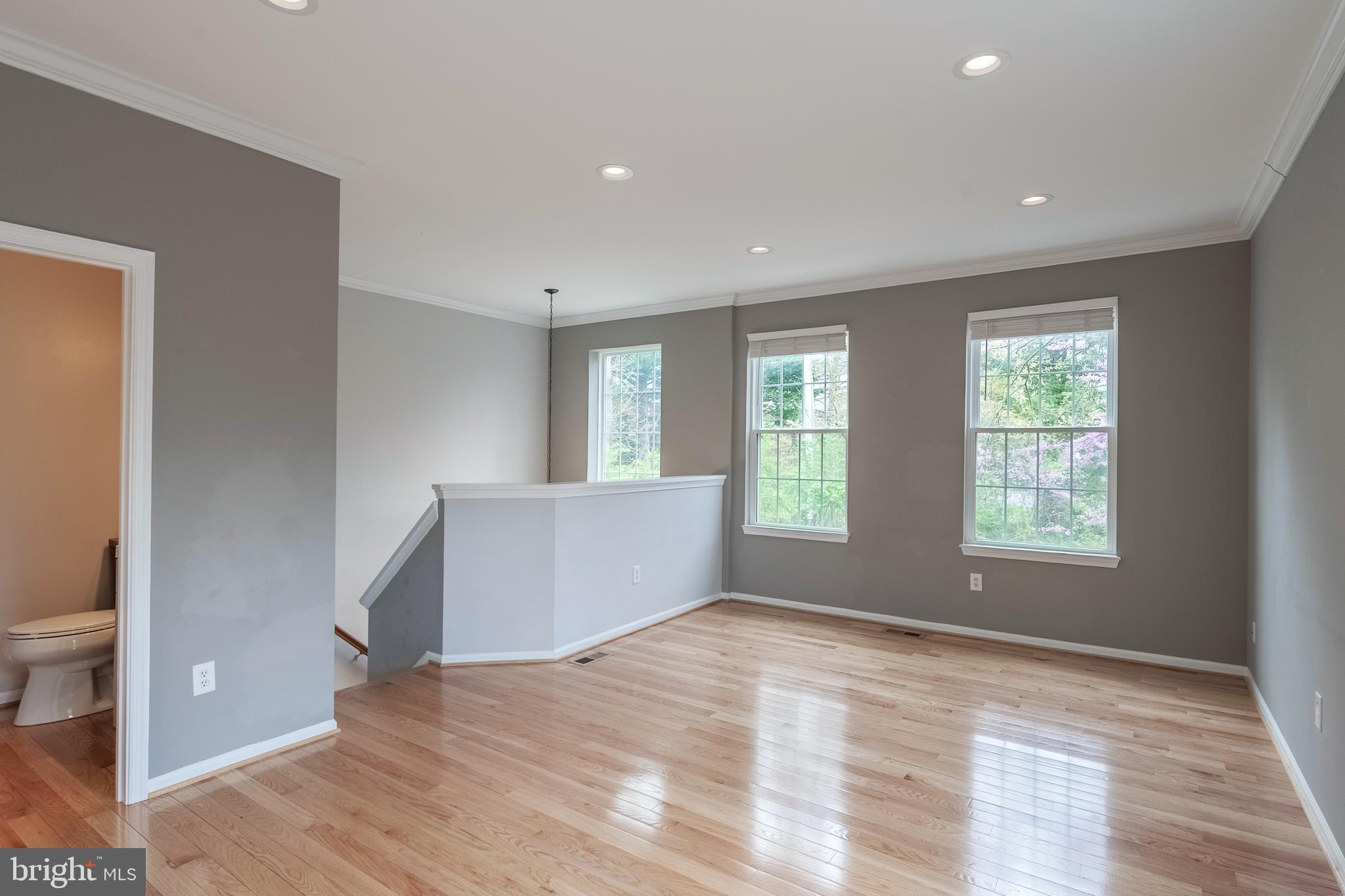 CENTRE VILLAGE - Residential Lease