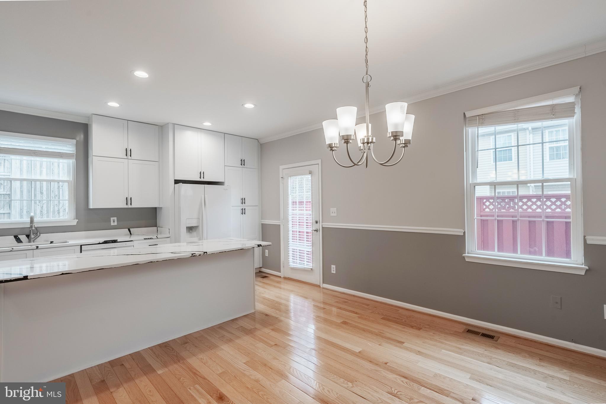 CENTRE VILLAGE - Residential Lease