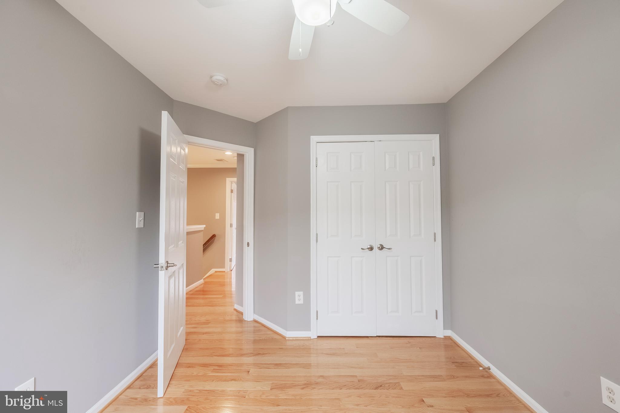 CENTRE VILLAGE - Residential Lease