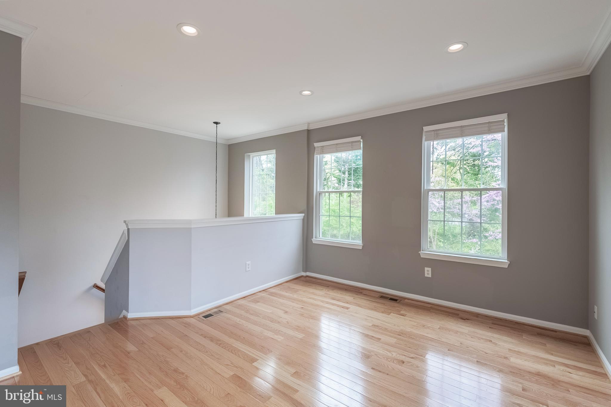 CENTRE VILLAGE - Residential Lease