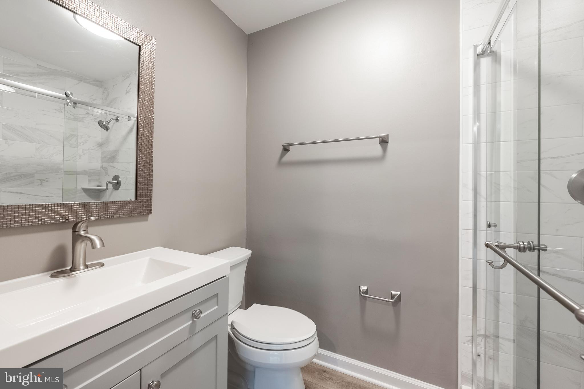 CENTRE VILLAGE - Residential Lease