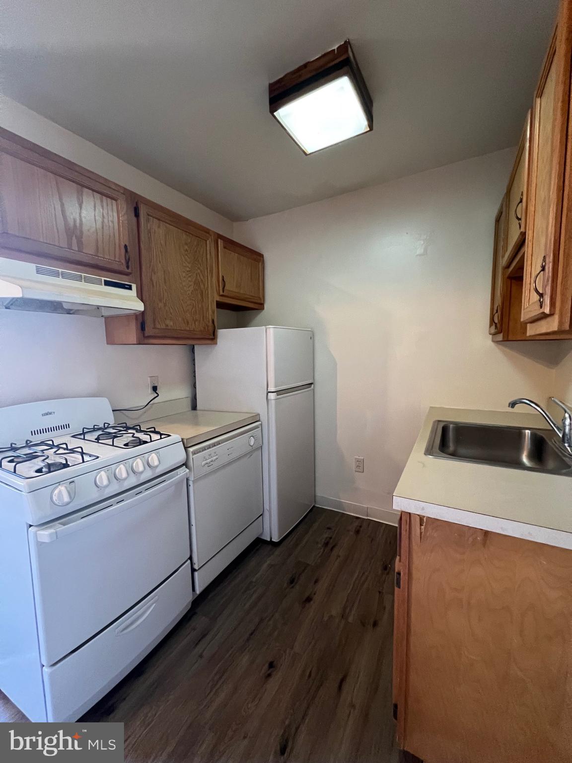 GRADUATE HOSPITAL - Residential Lease