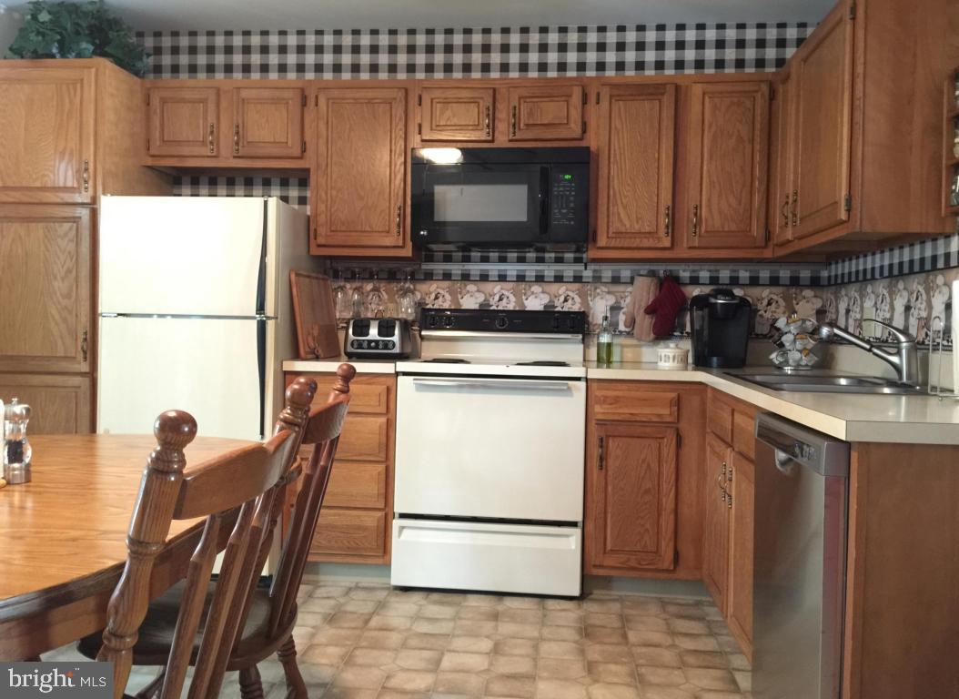 MEADOWBROOK - Residential