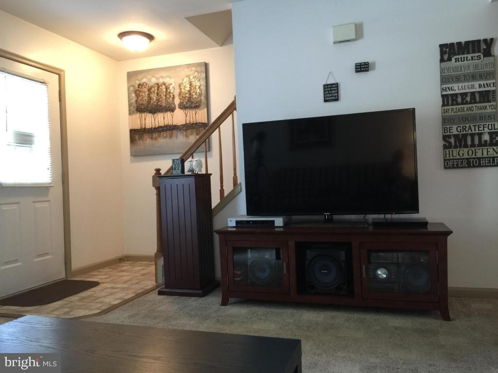 MEADOWBROOK - Residential
