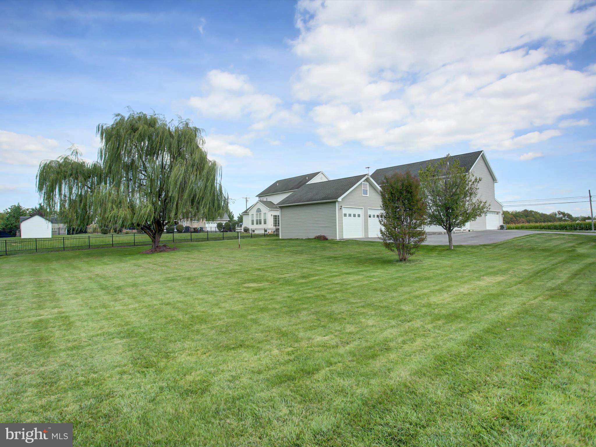 WARM SPRING ESTATES - Residential