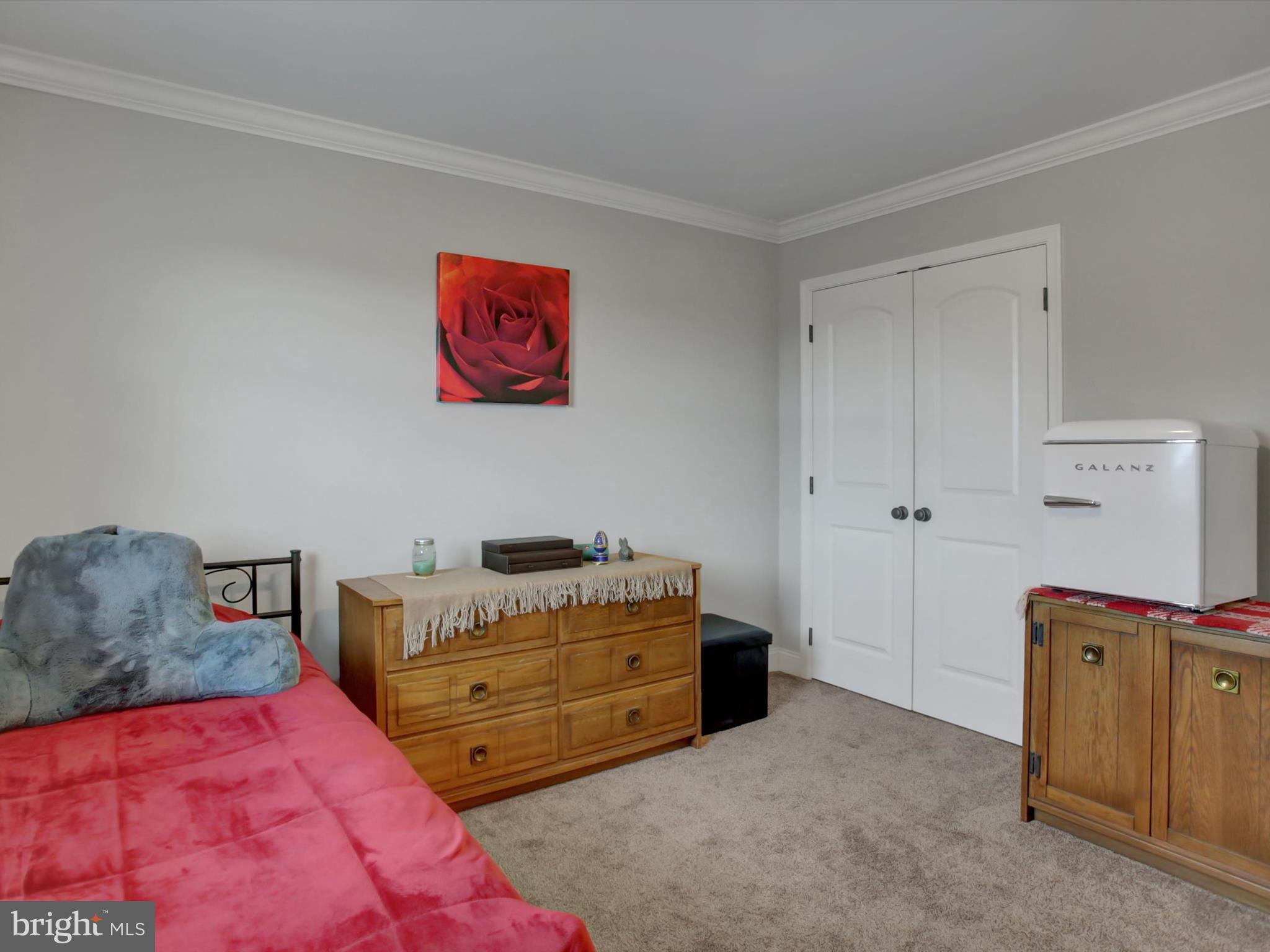 WARM SPRING ESTATES - Residential