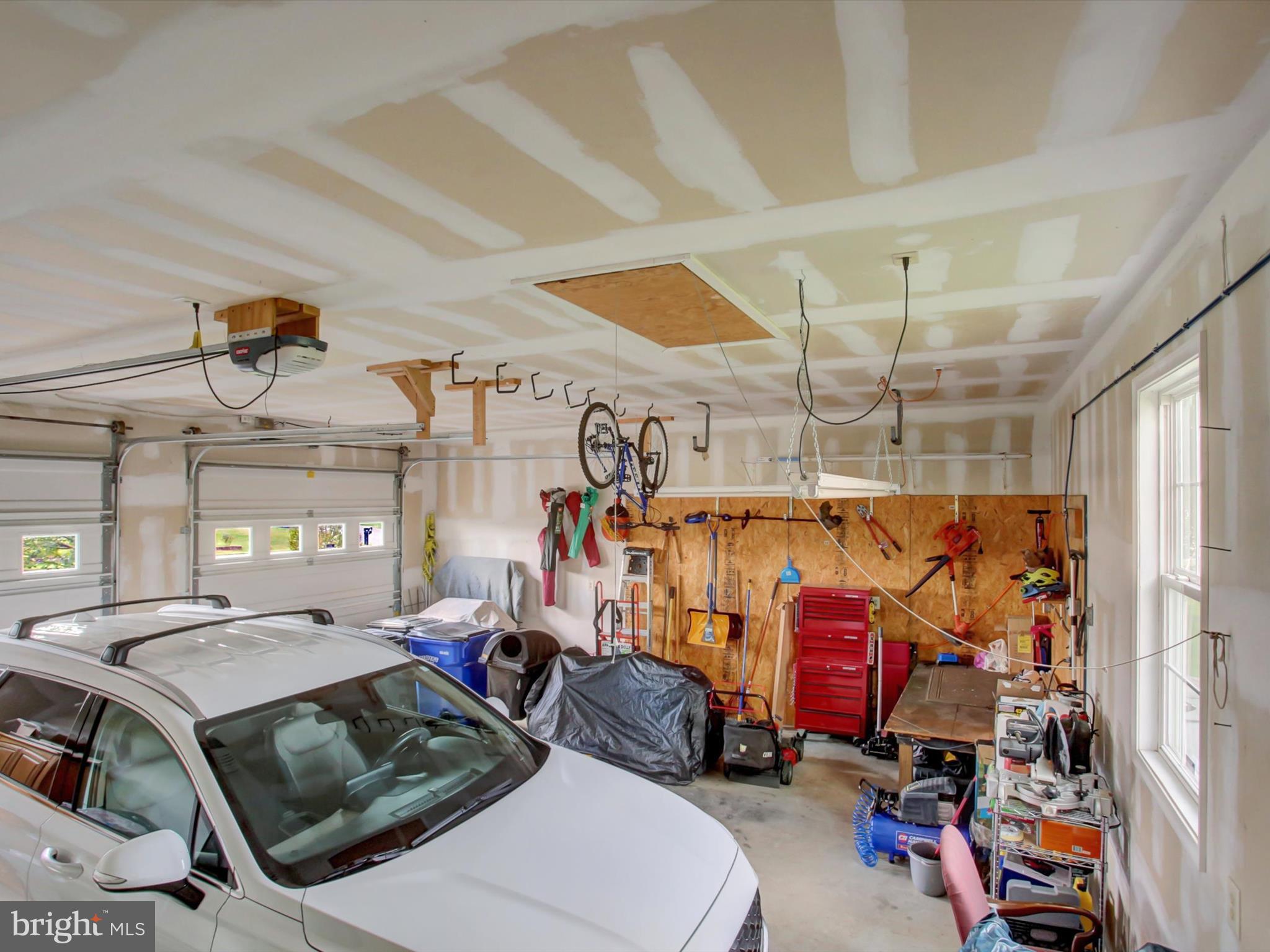 WARM SPRING ESTATES - Residential