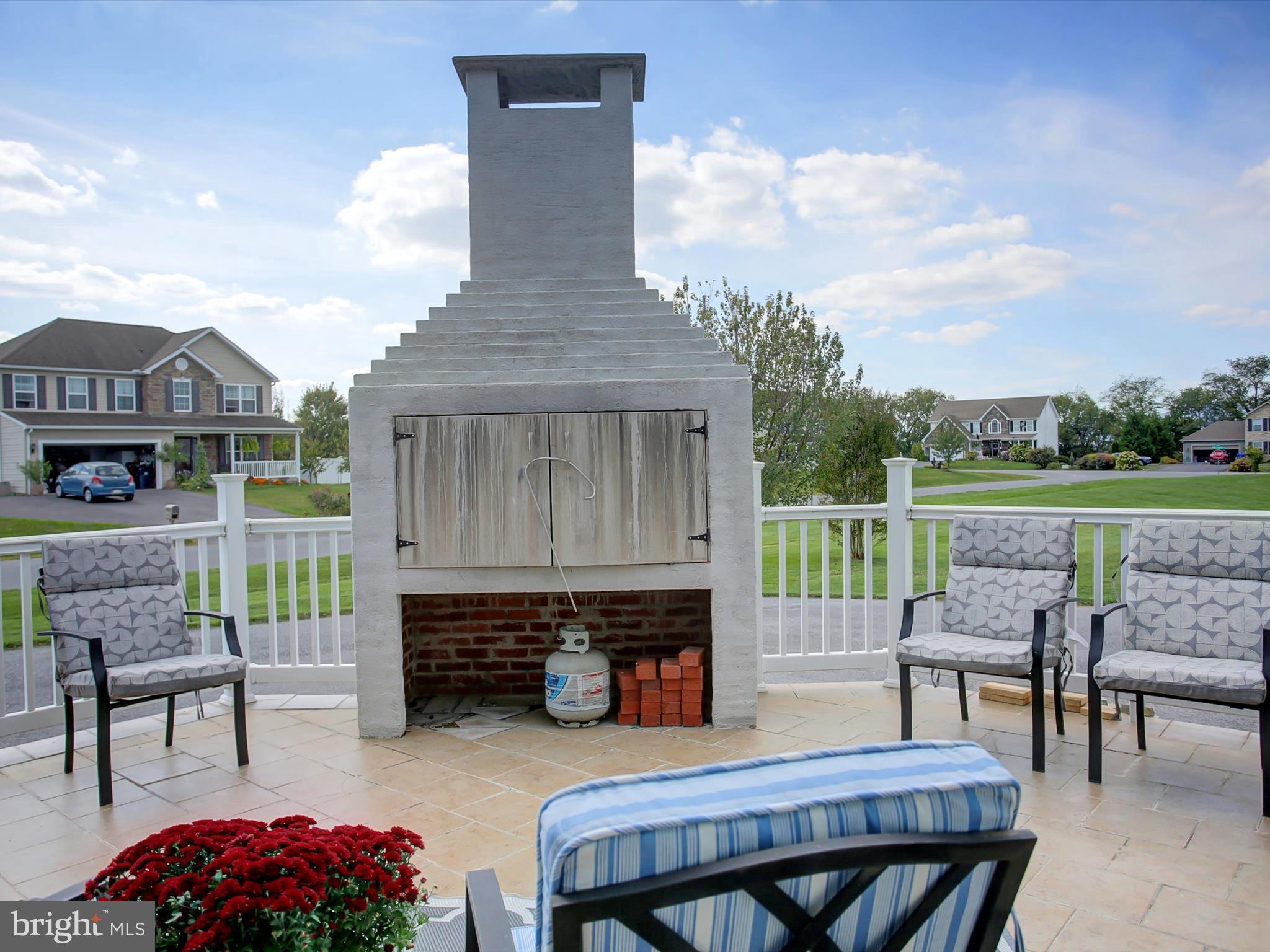 WARM SPRING ESTATES - Residential