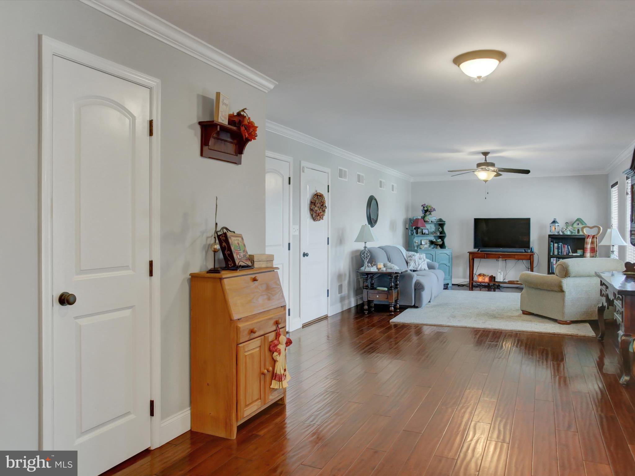 WARM SPRING ESTATES - Residential