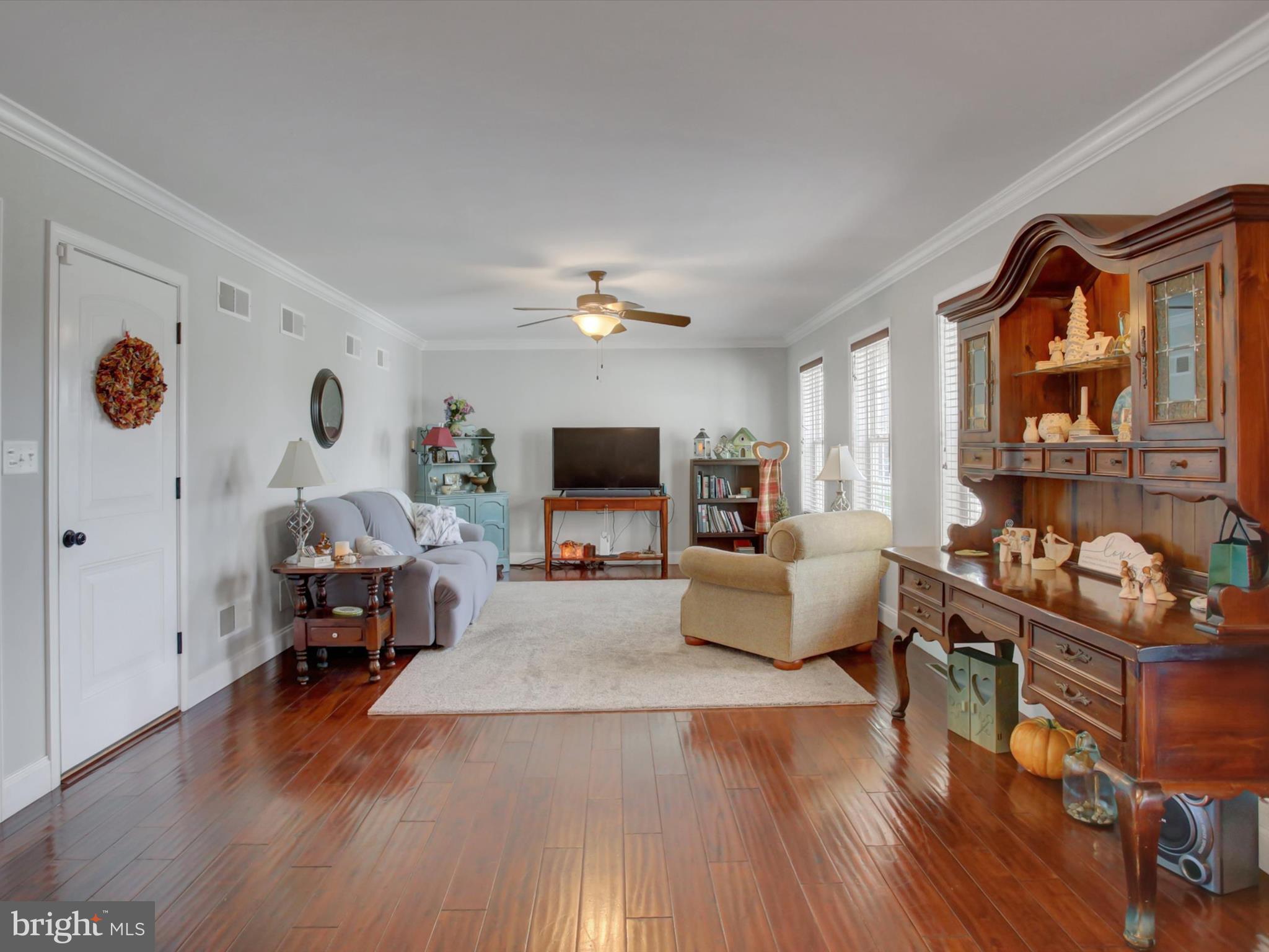 WARM SPRING ESTATES - Residential