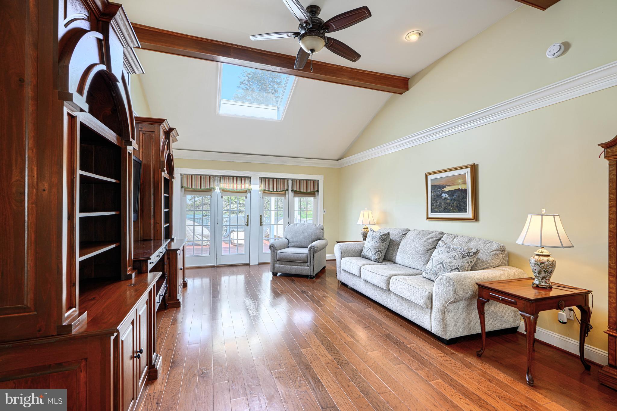 MY LADY'S MANOR - Residential