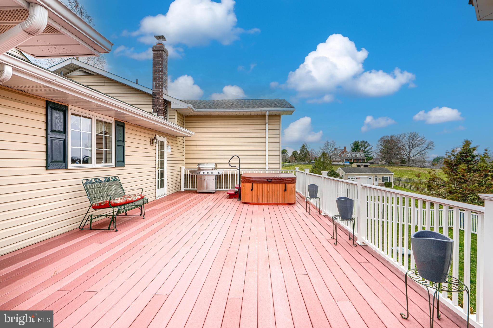 MY LADY'S MANOR - Residential