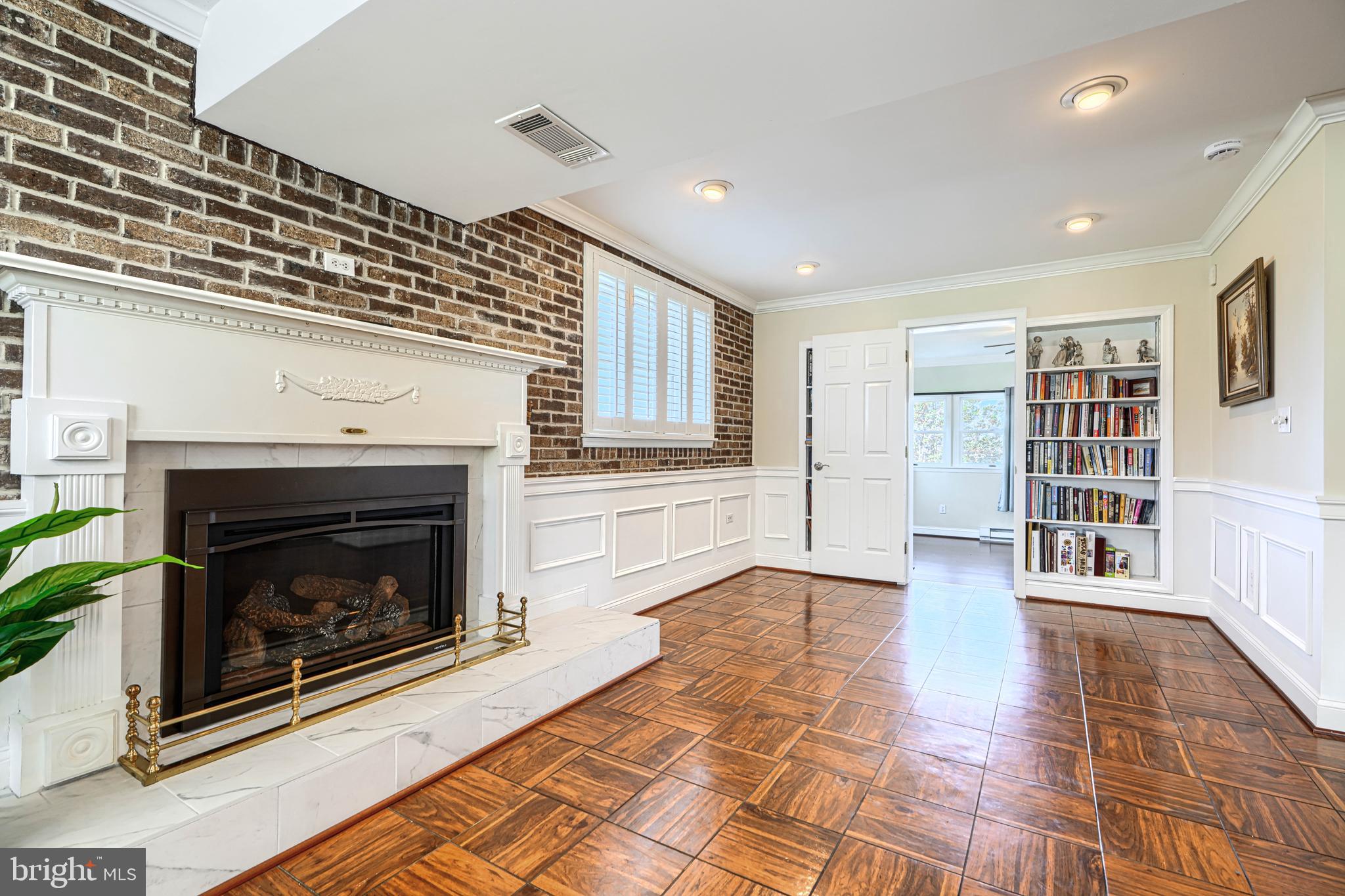 MY LADY'S MANOR - Residential