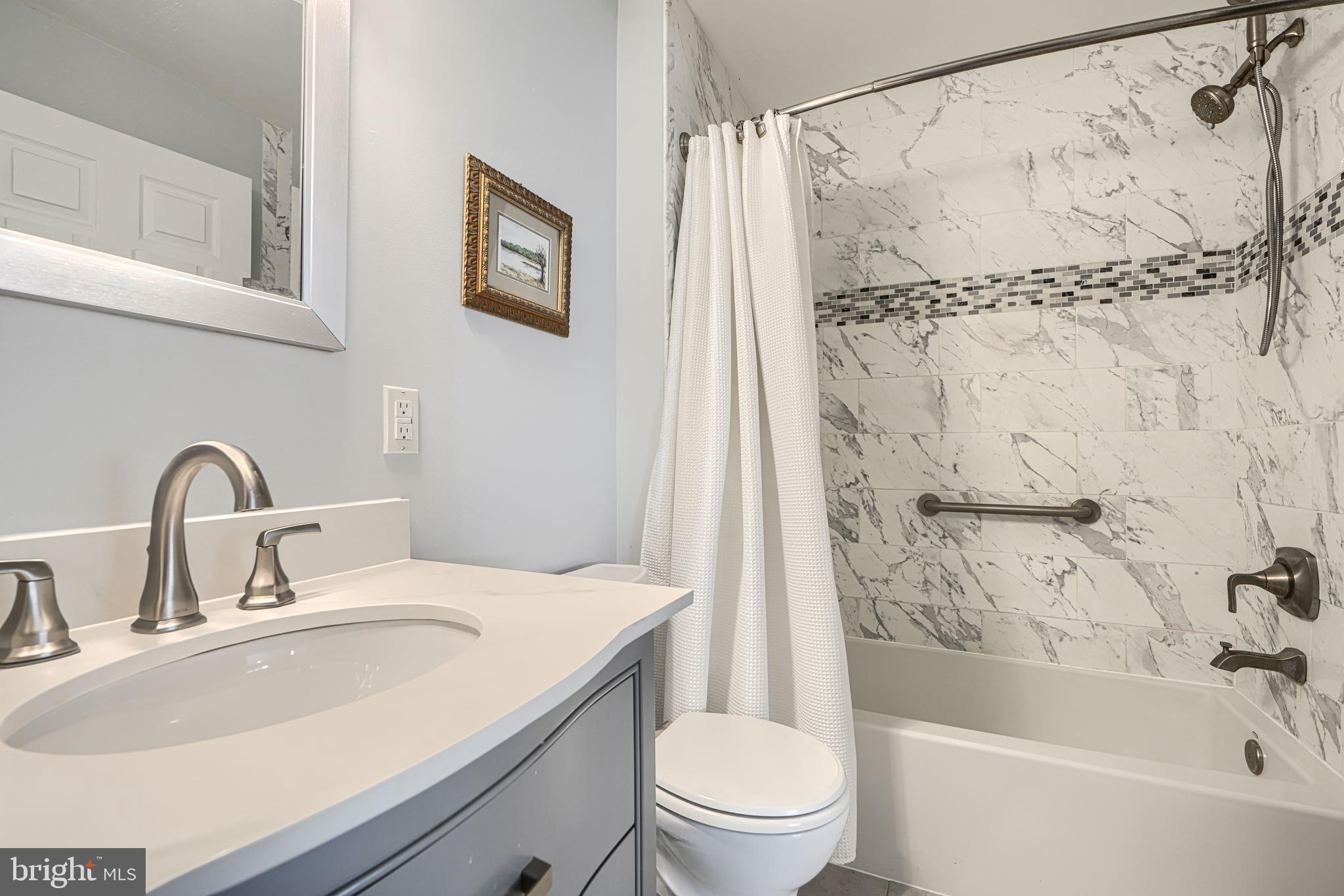 MY LADY'S MANOR - Residential