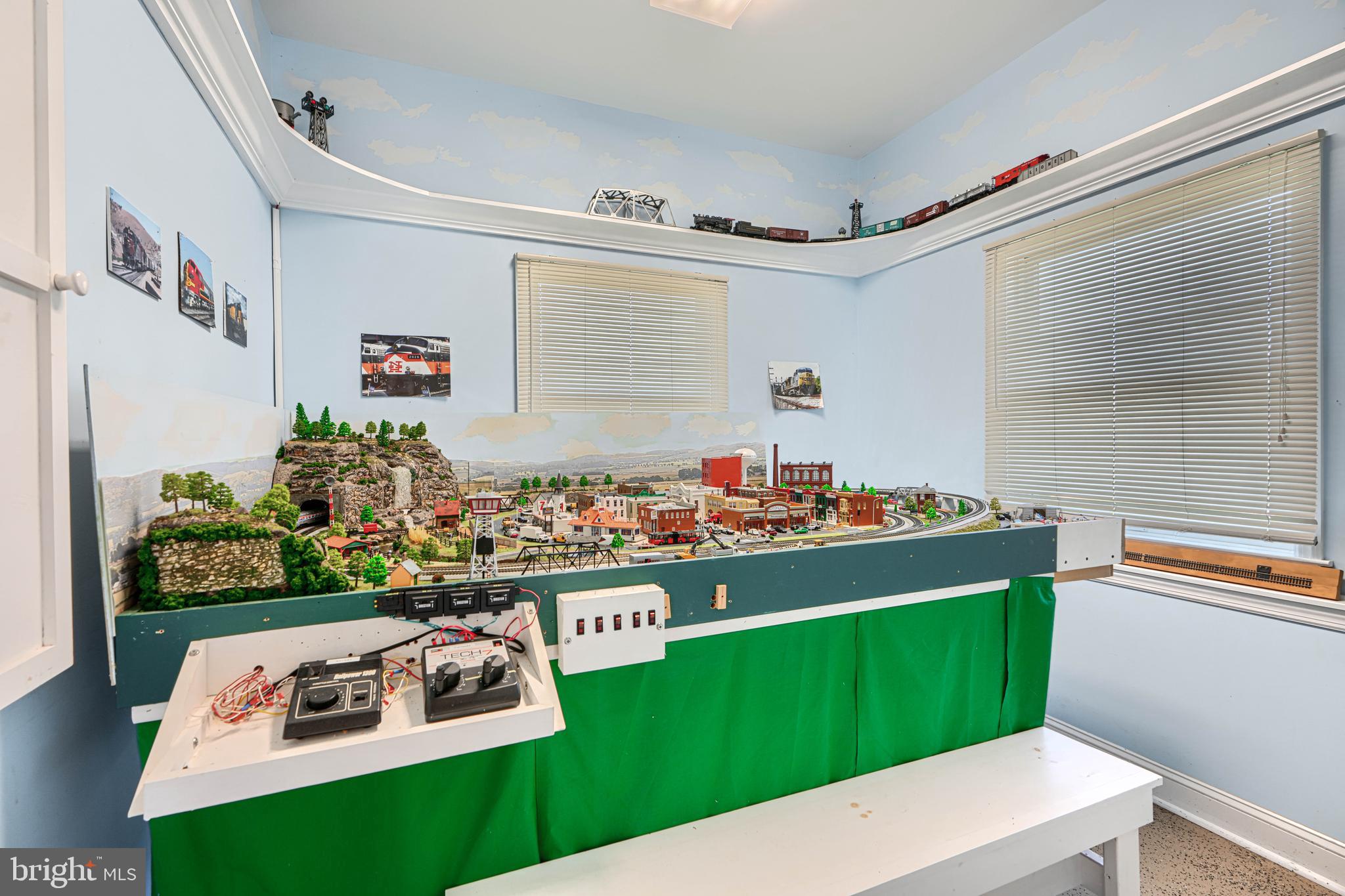 MY LADY'S MANOR - Residential