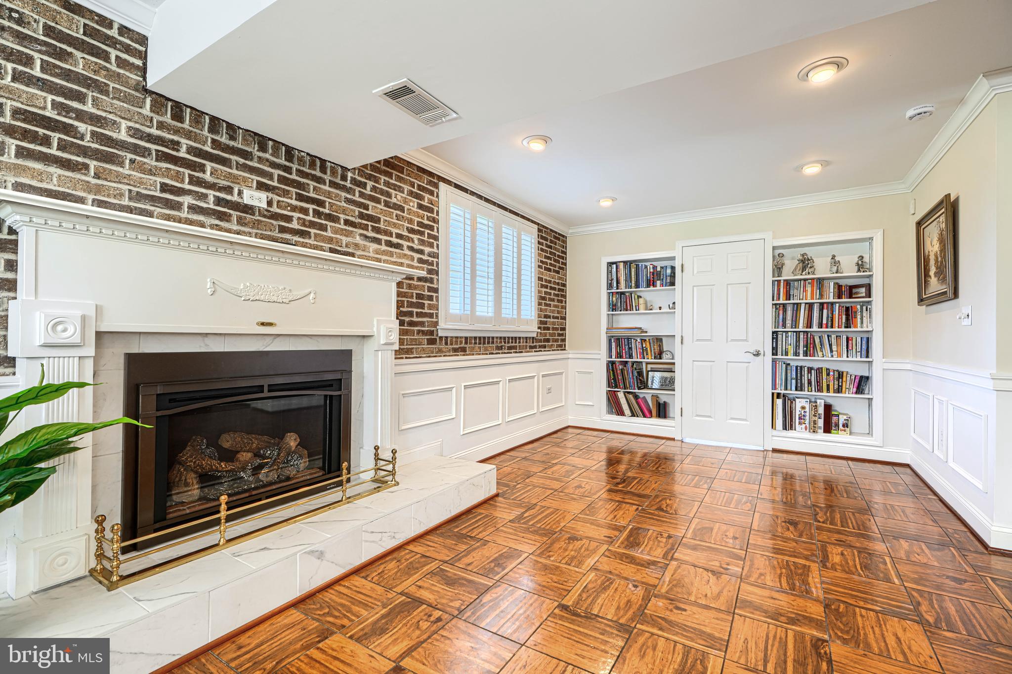 MY LADY'S MANOR - Residential