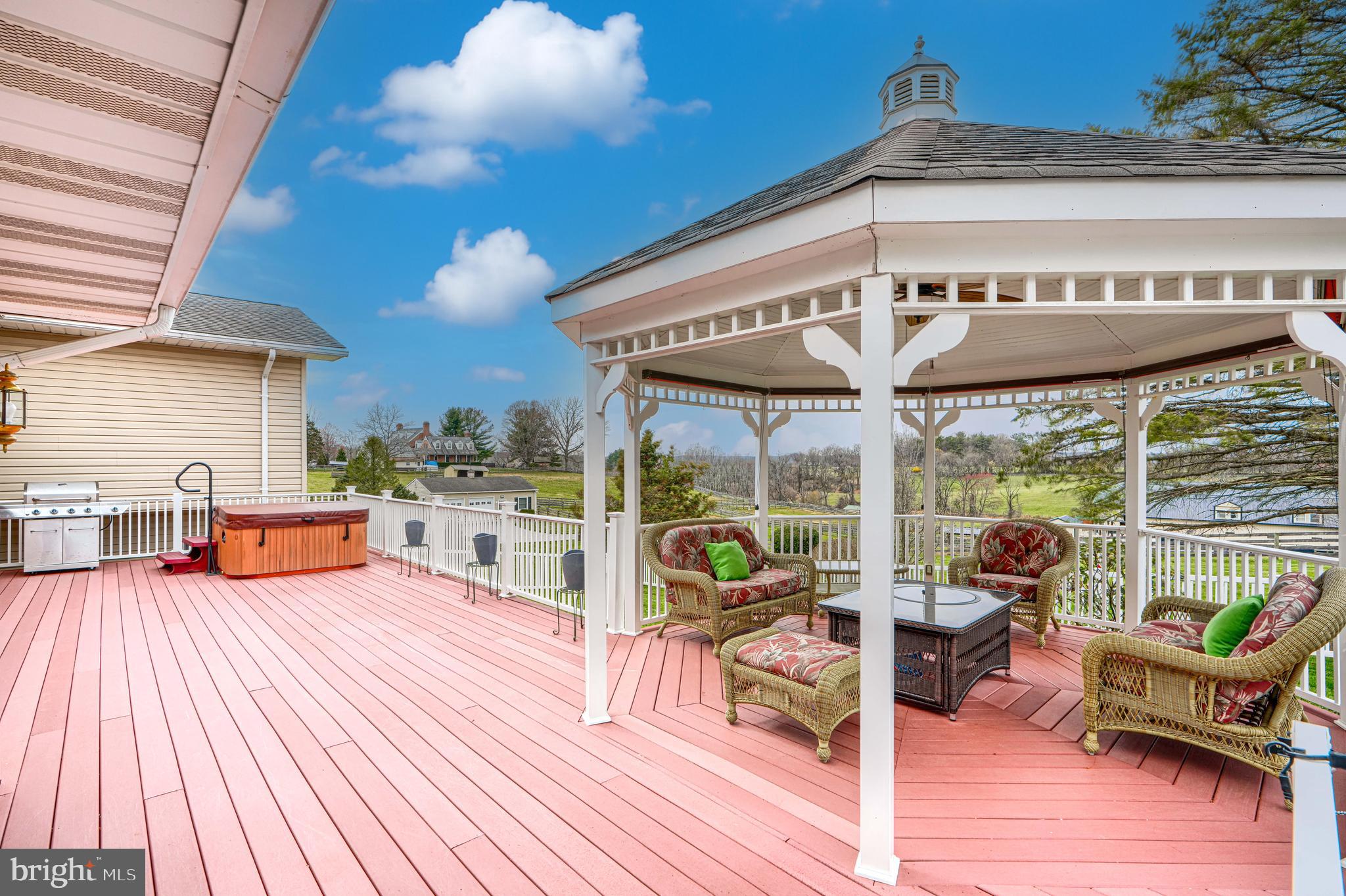 MY LADY'S MANOR - Residential