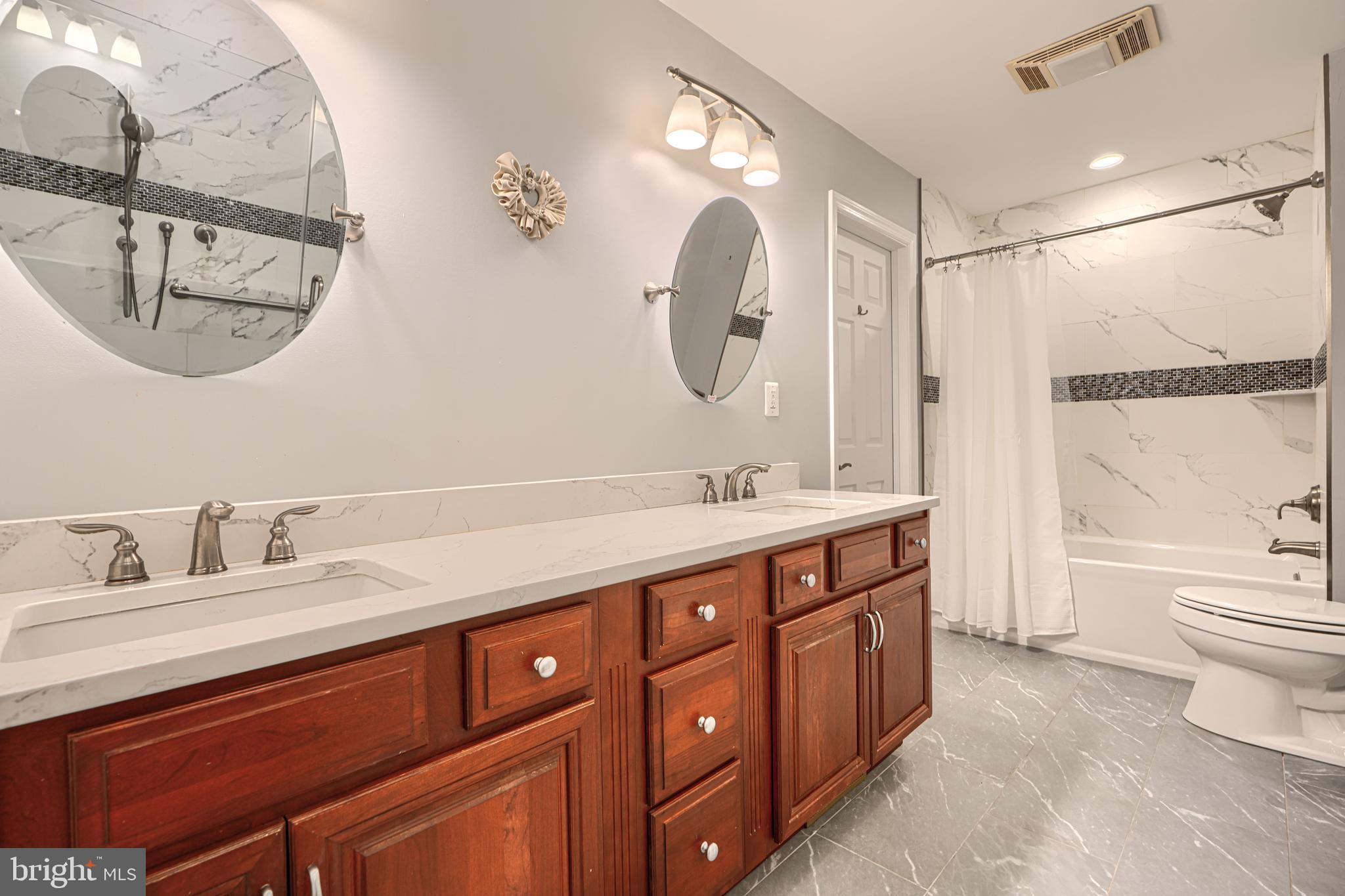 MY LADY'S MANOR - Residential