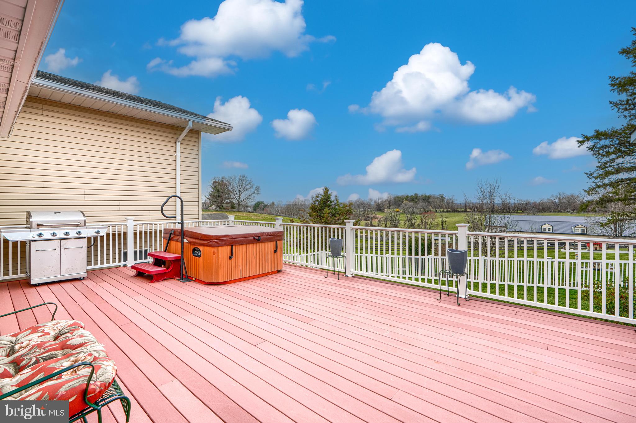 MY LADY'S MANOR - Residential