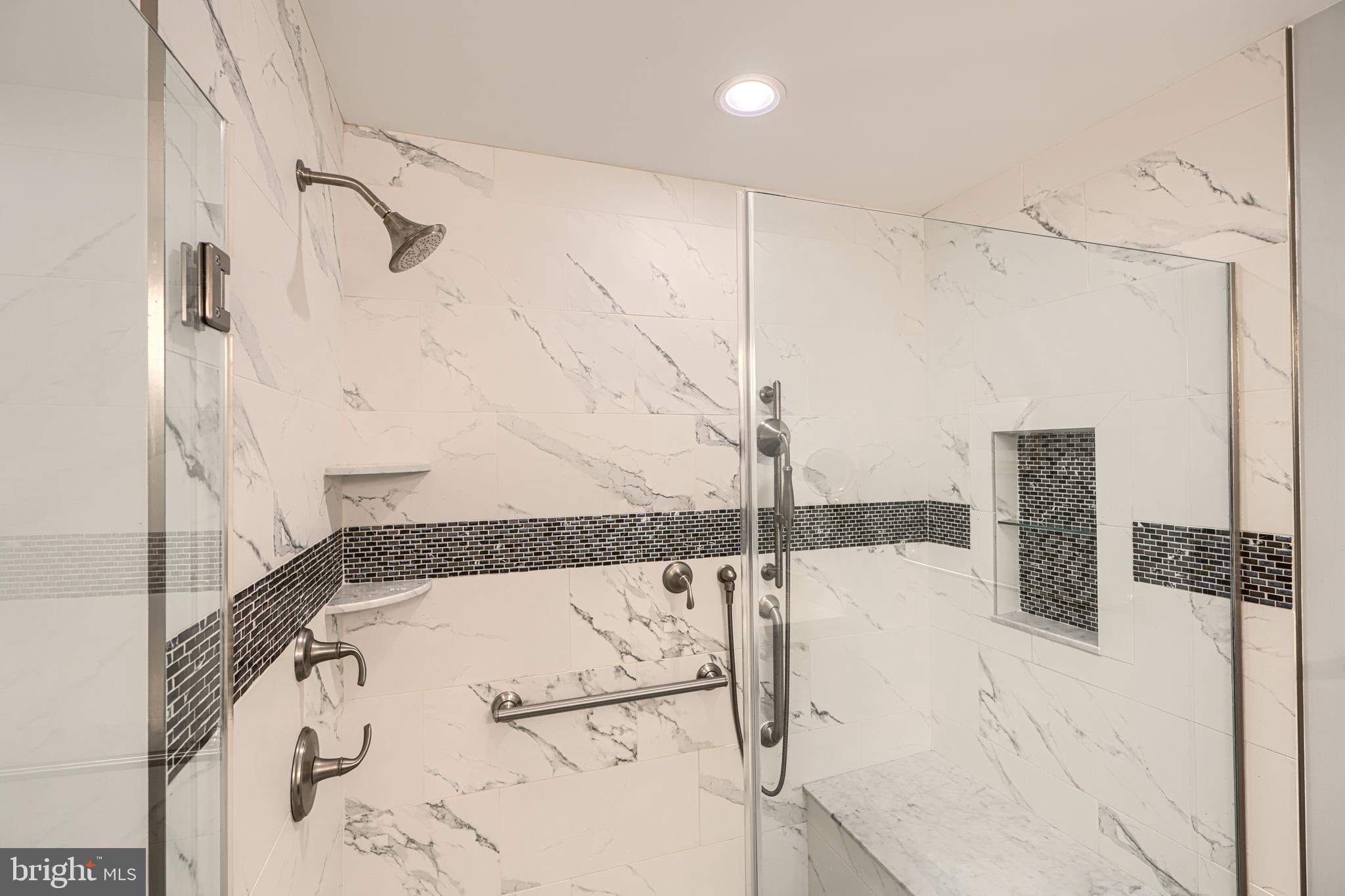 MY LADY'S MANOR - Residential