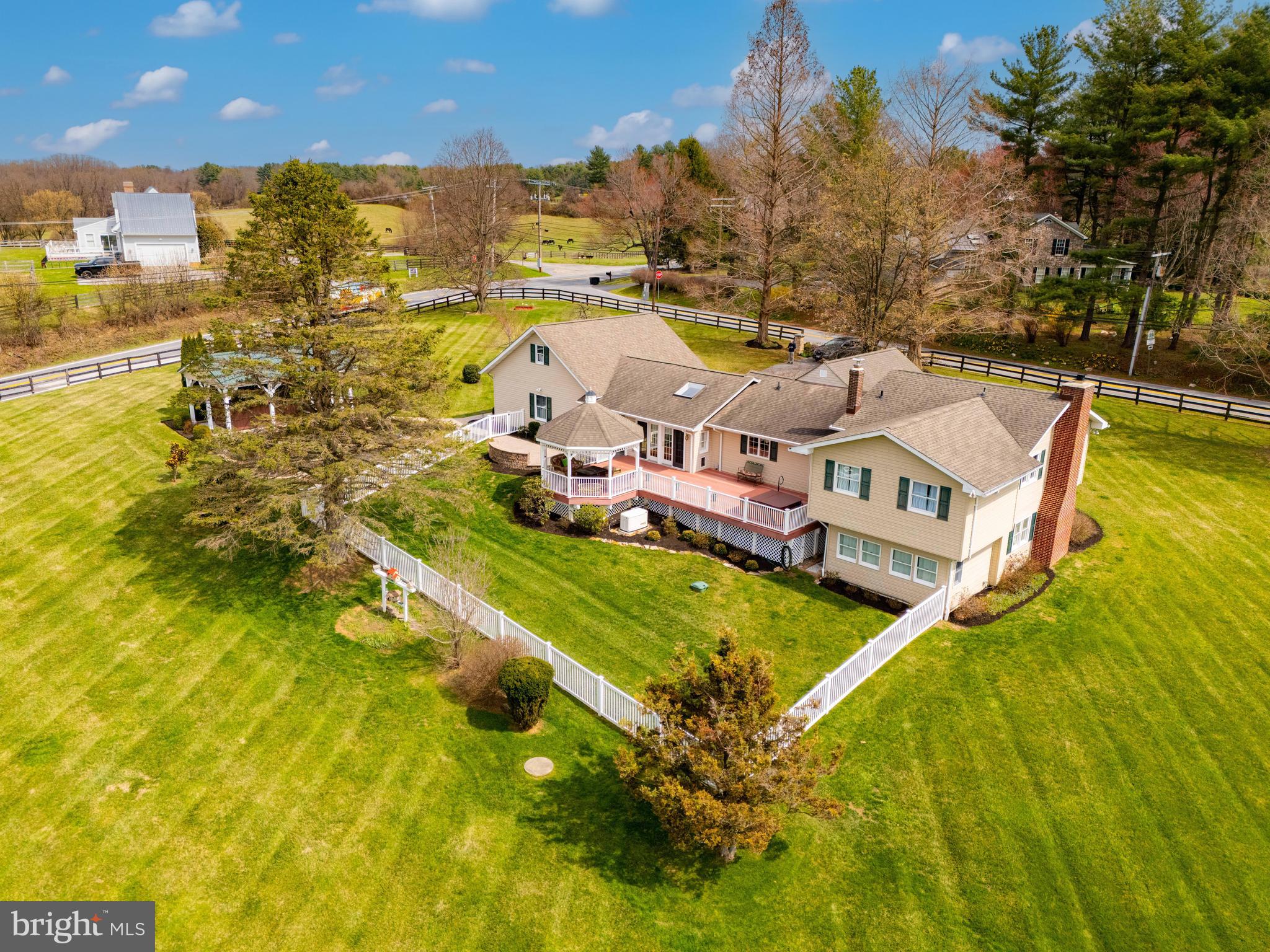 MY LADY'S MANOR - Residential