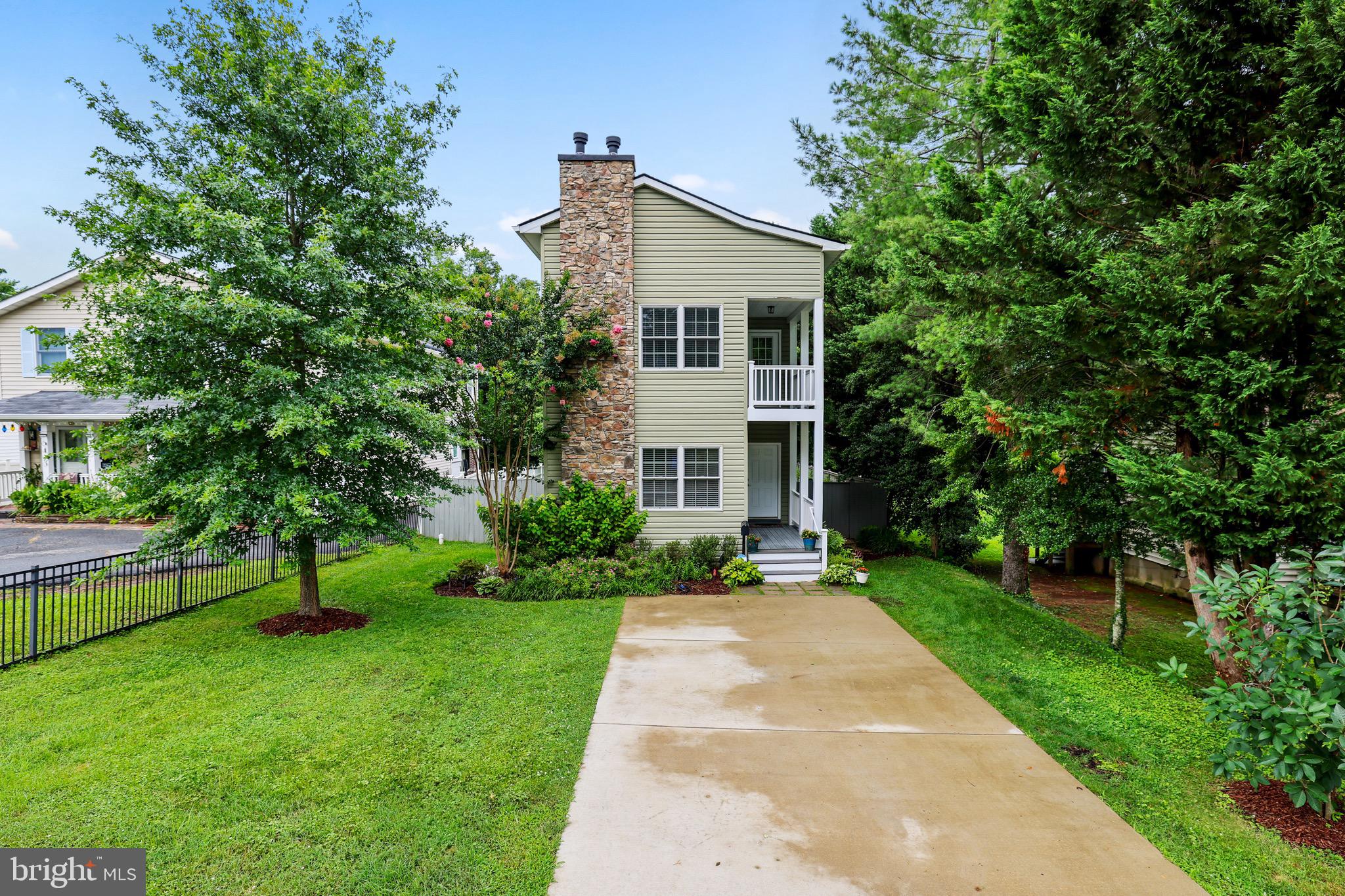 6436 HOLYOKE DRIVE