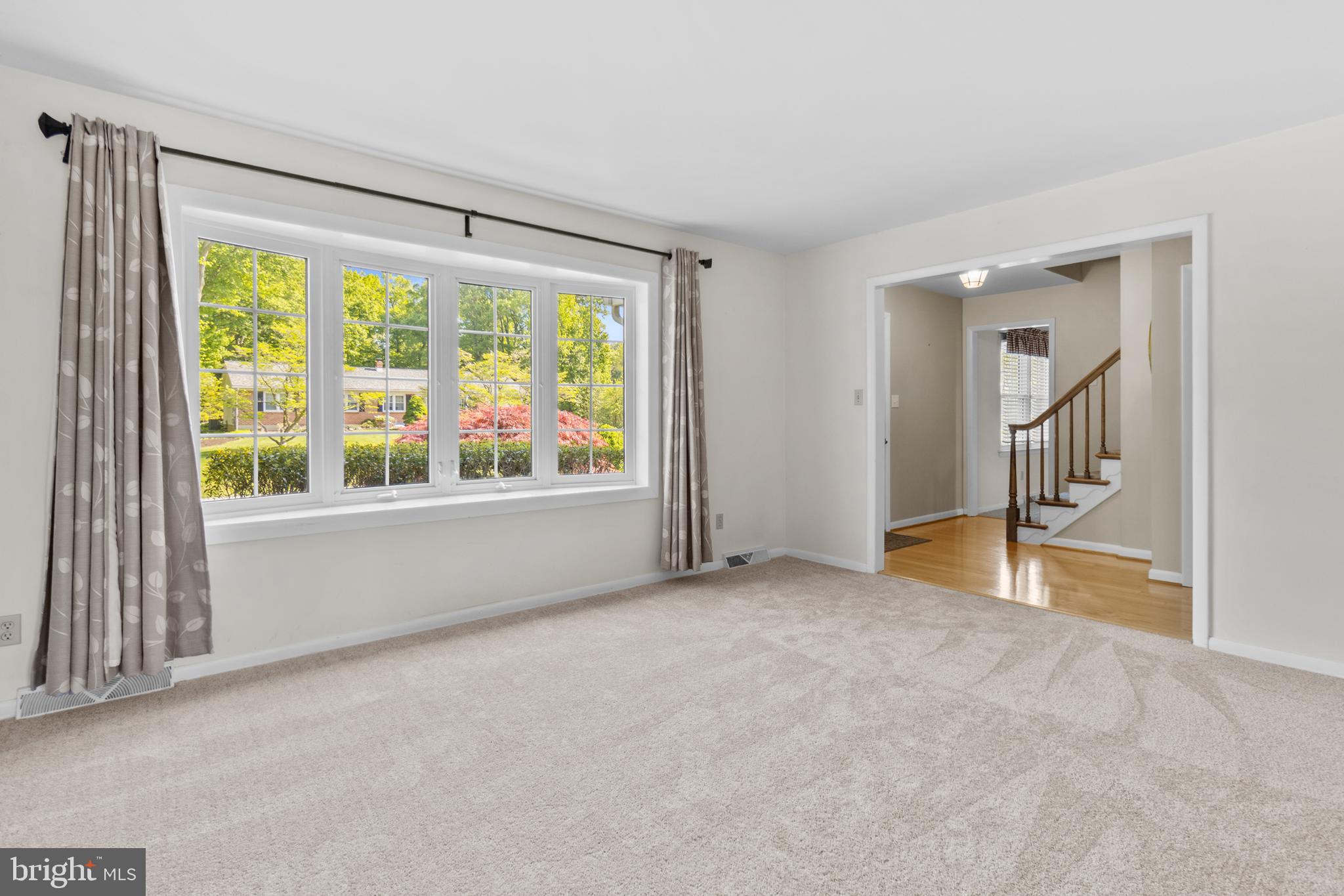 ROLLING MEADOWS - Residential