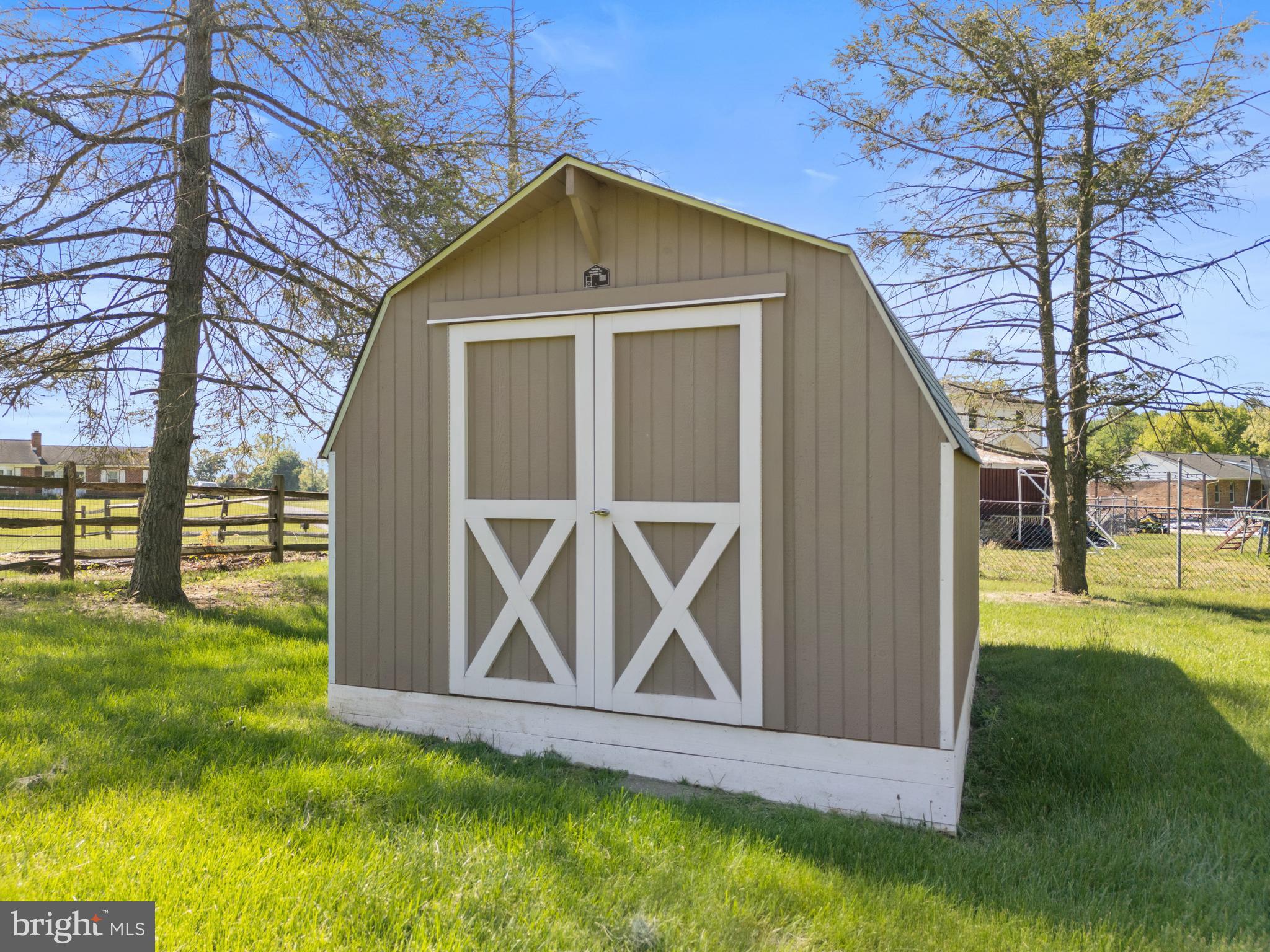 ROLLING MEADOWS - Residential